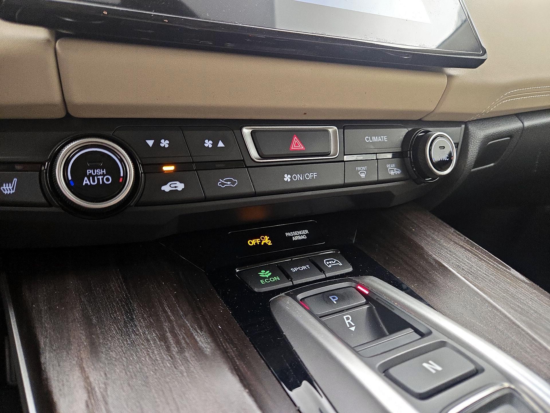 Thumbnail: 2018 Honda Clarity - 16