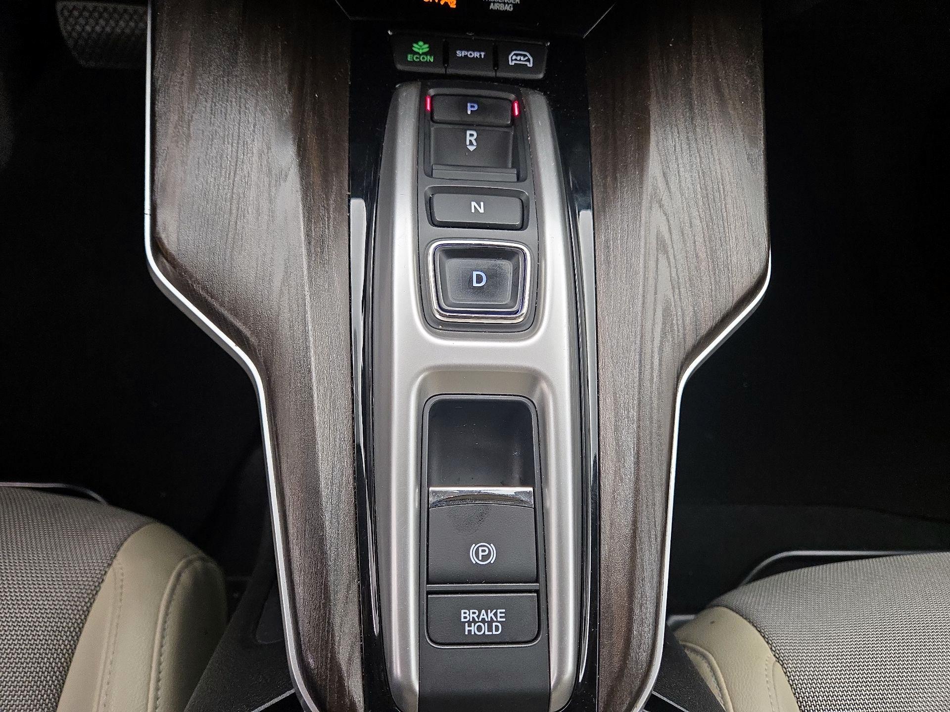 Thumbnail: 2018 Honda Clarity - 17