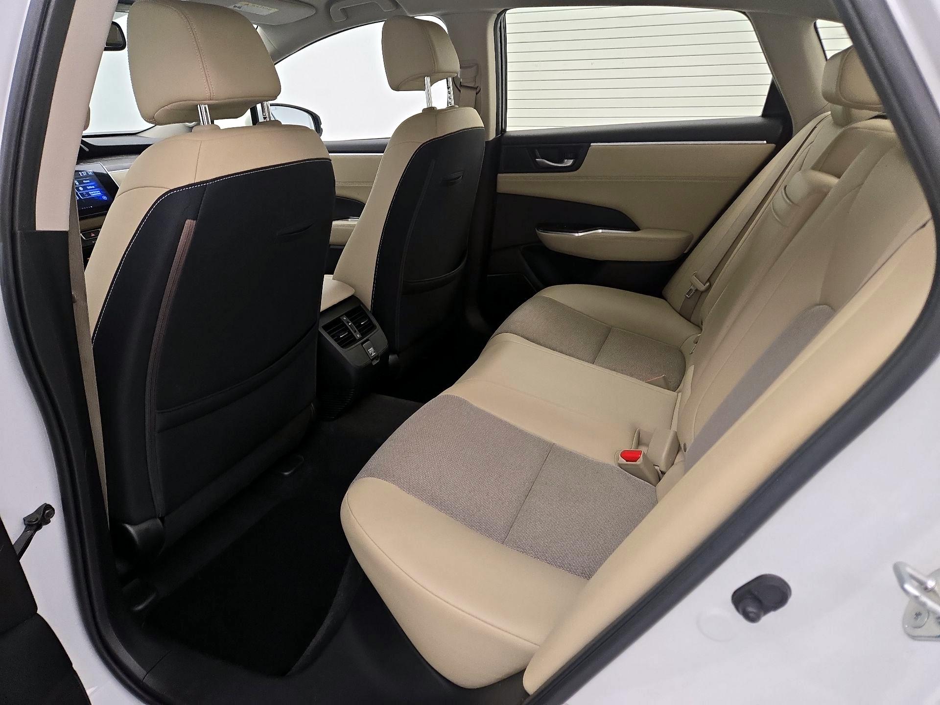 Thumbnail: 2018 Honda Clarity - 18