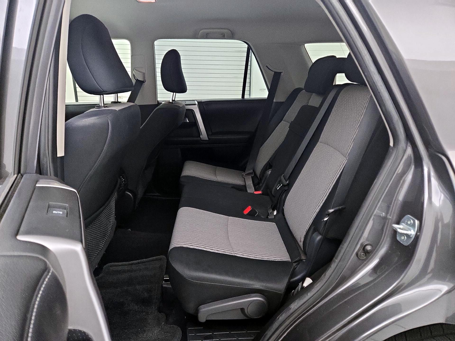 Thumbnail: 2016 Toyota 4Runner - 19