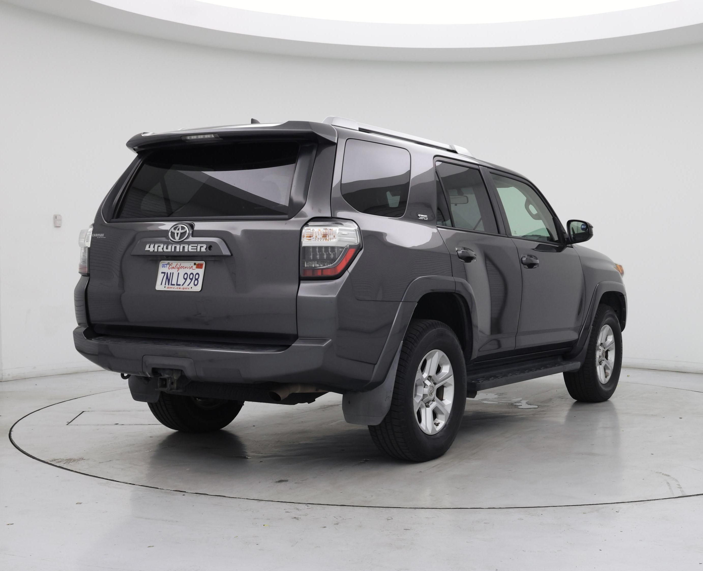 Thumbnail: 2016 Toyota 4Runner - 8