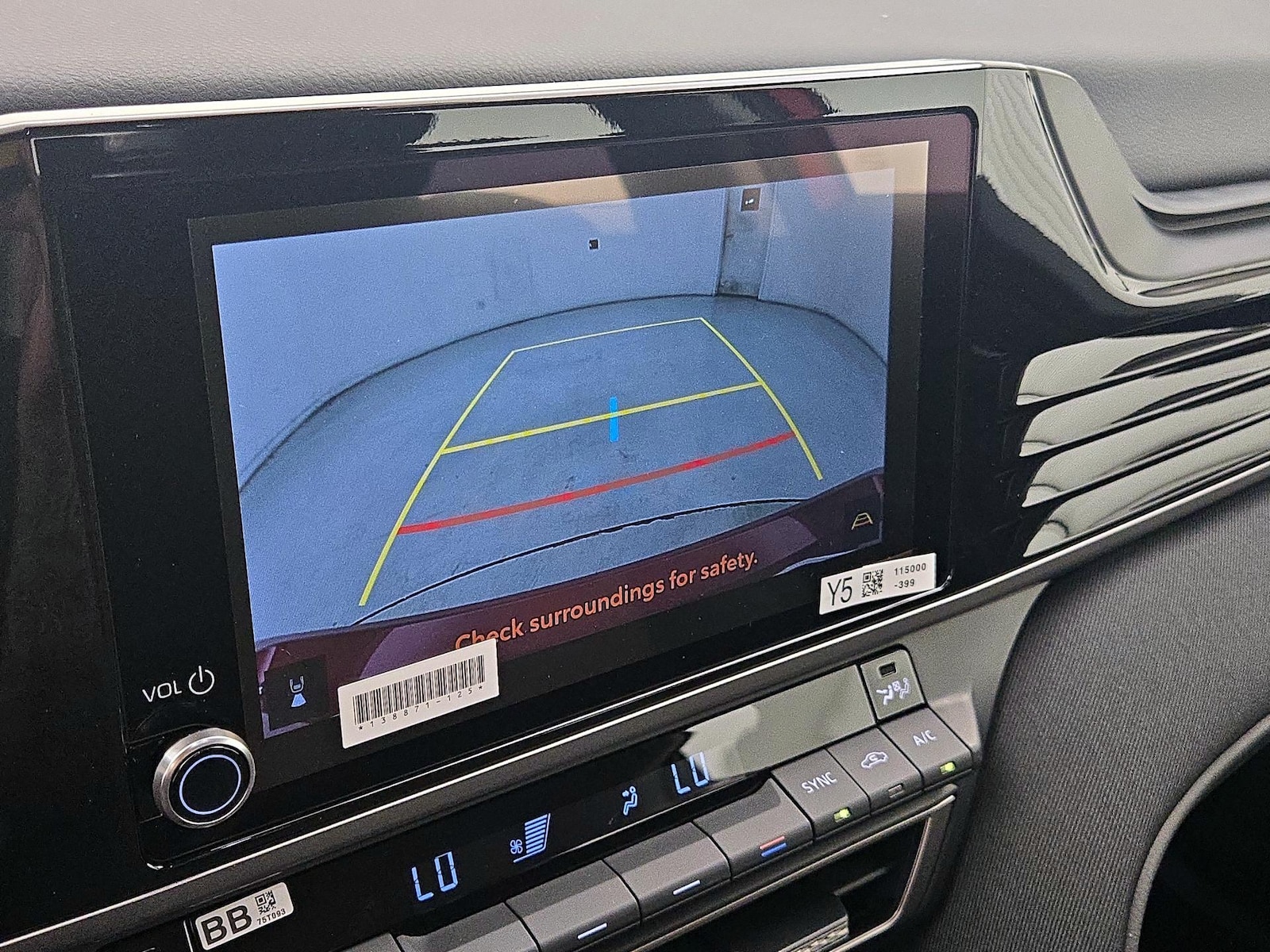 2026 Toyota Camry LE - Photo 15
