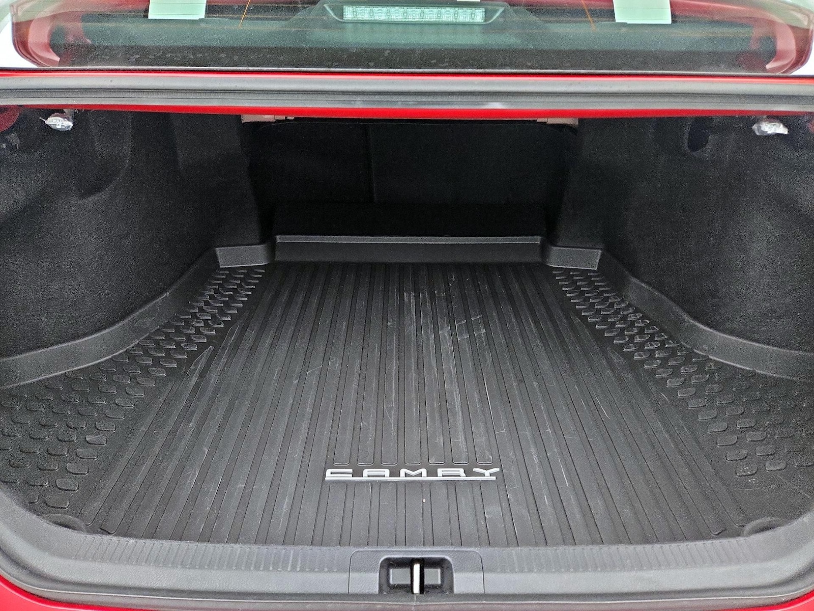 2026 Toyota Camry LE - Photo 21