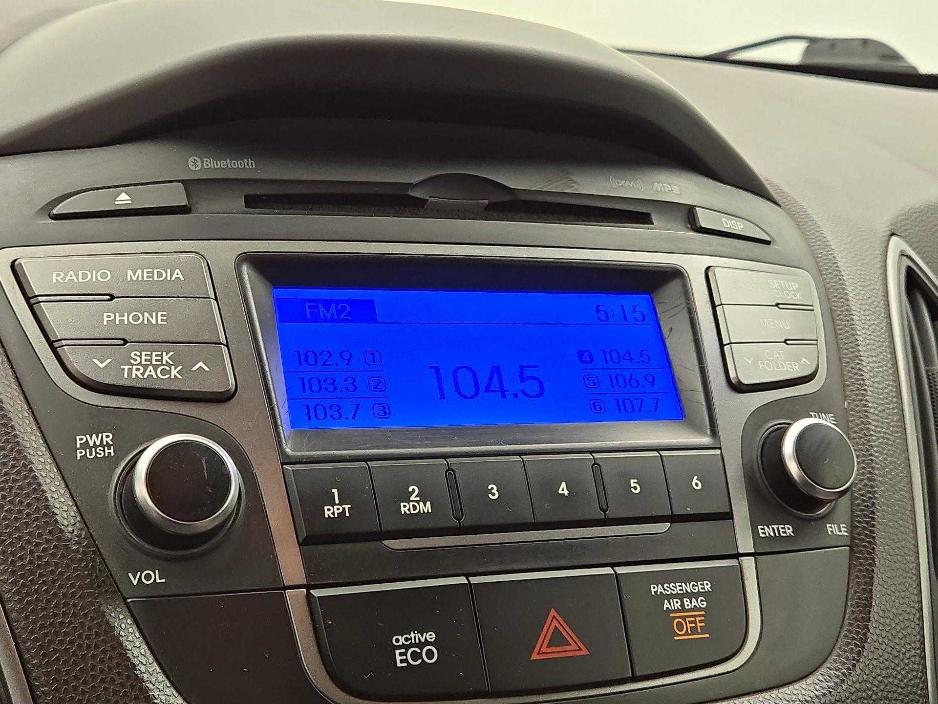 Thumbnail: 2015 Hyundai Tucson - 14
