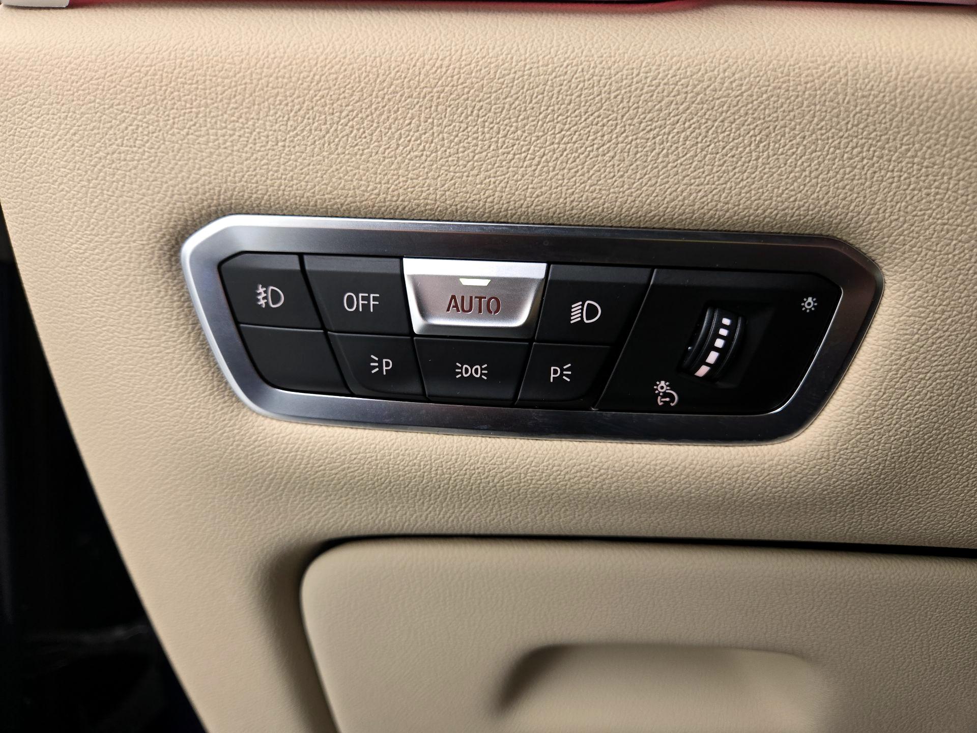 Thumbnail: 2019 BMW X5 - 13