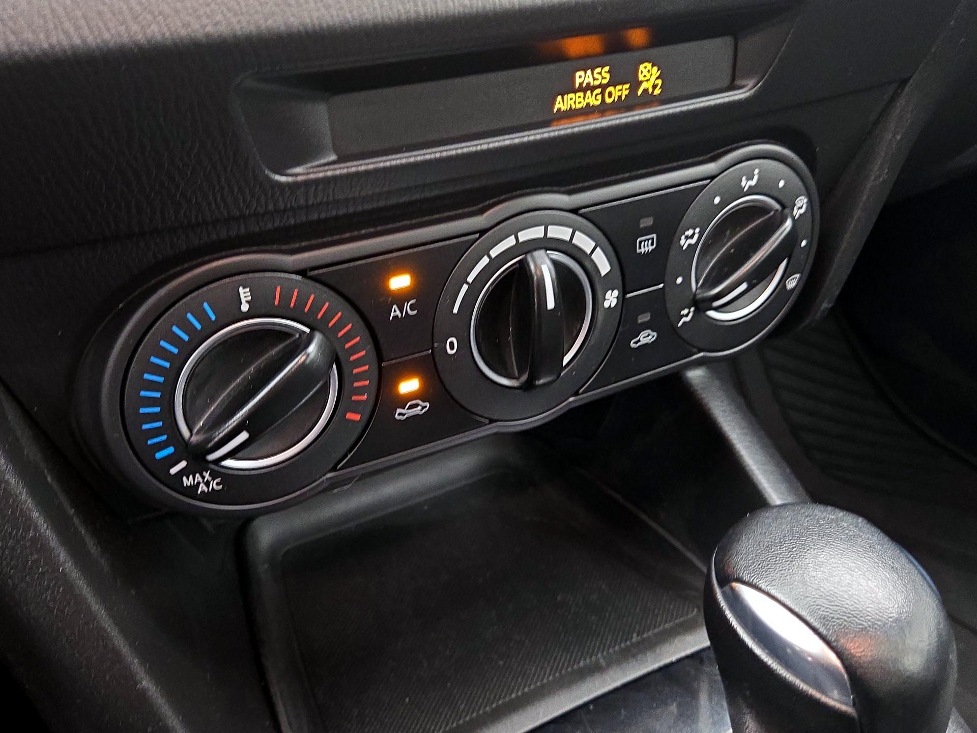 Thumbnail: 2016 Mazda Mazda3 - 15
