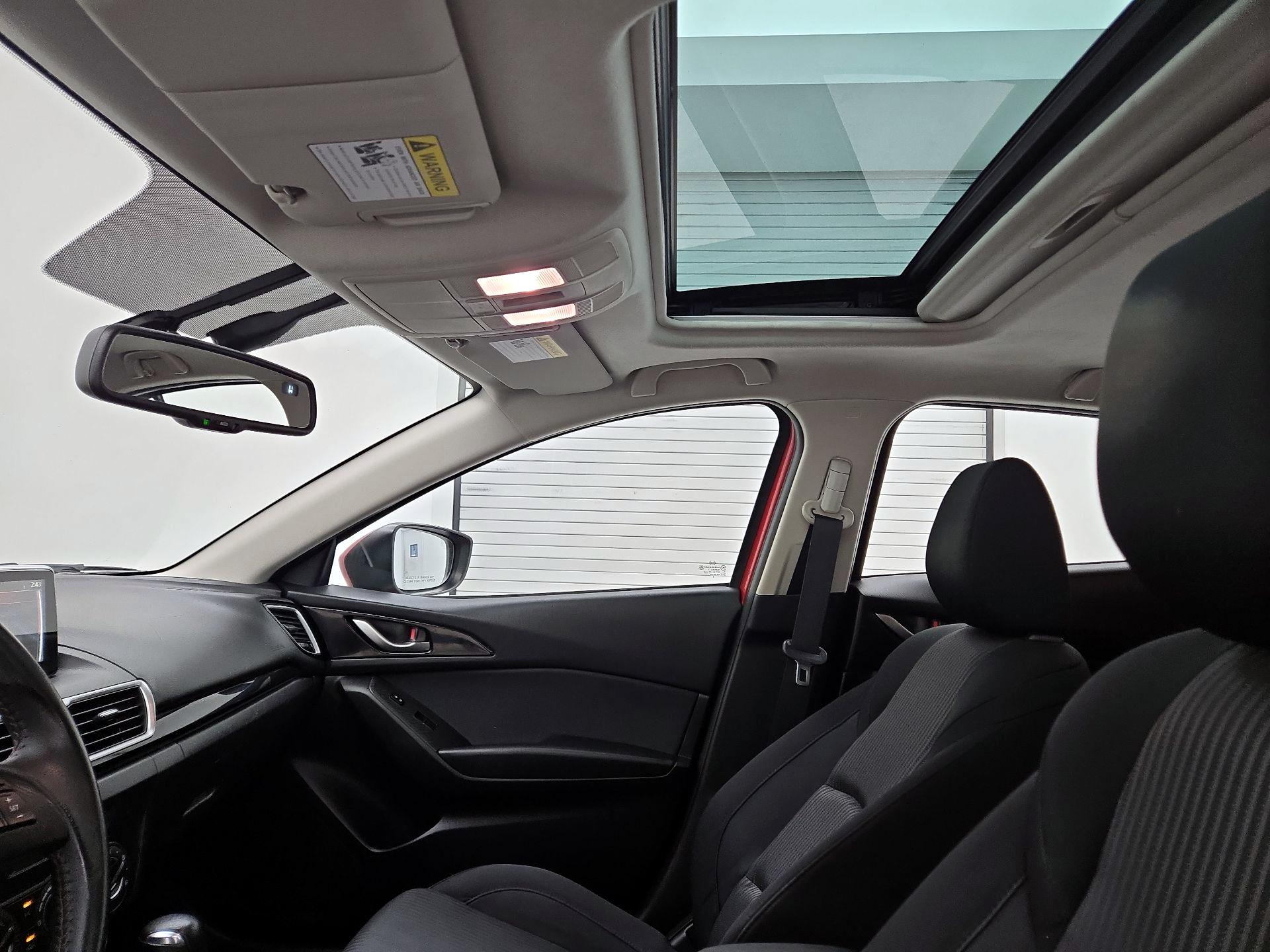 Thumbnail: 2016 Mazda Mazda3 - 18