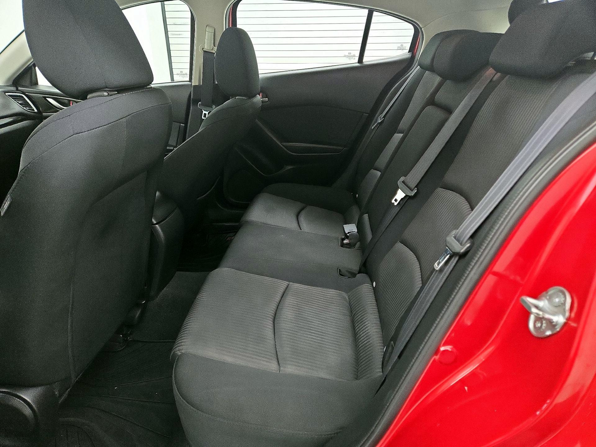 Thumbnail: 2016 Mazda Mazda3 - 19