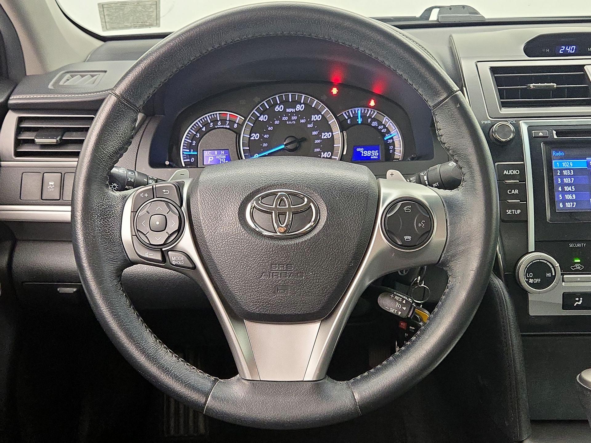 Thumbnail: 2014 Toyota Camry - 10