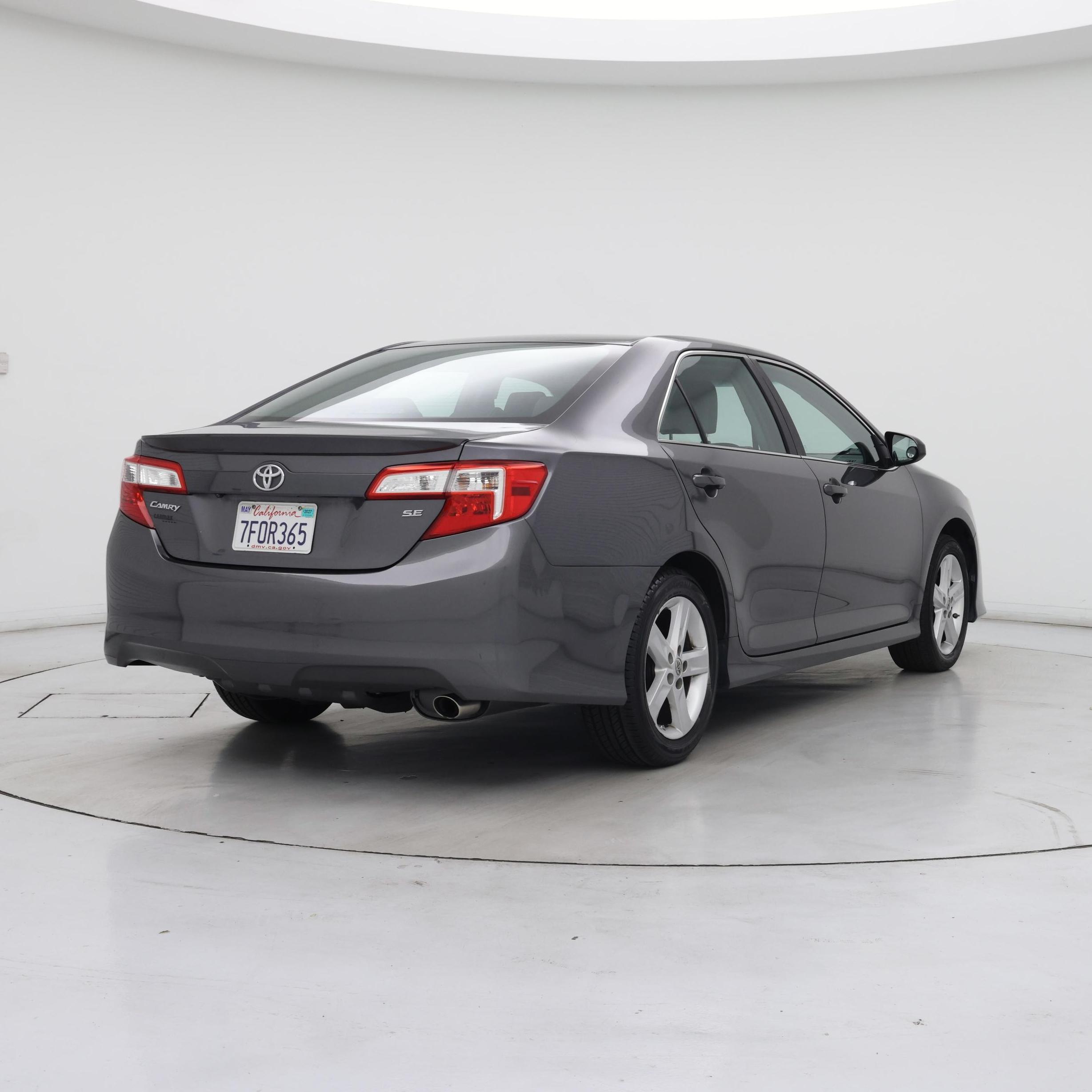 Thumbnail: 2014 Toyota Camry - 8