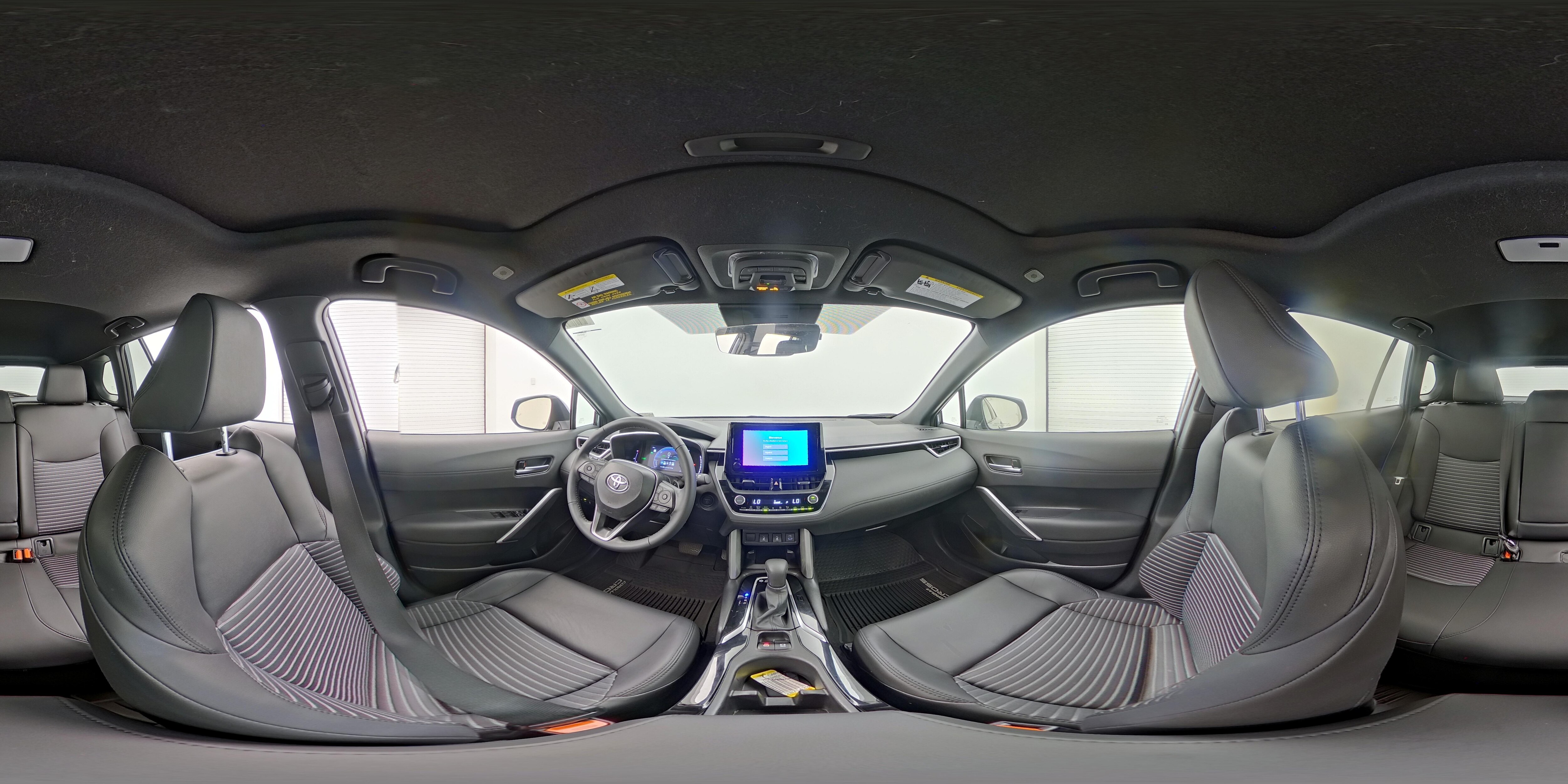 2024 Toyota Corolla Cross XSE - Photo 26