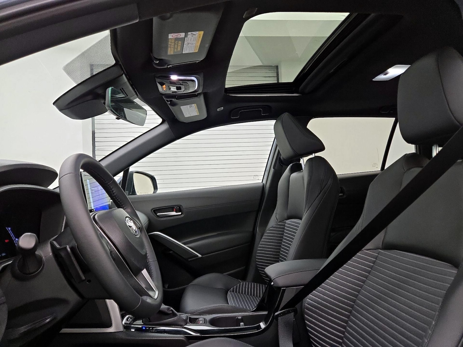 2024 Toyota Corolla Cross XSE - Photo 21
