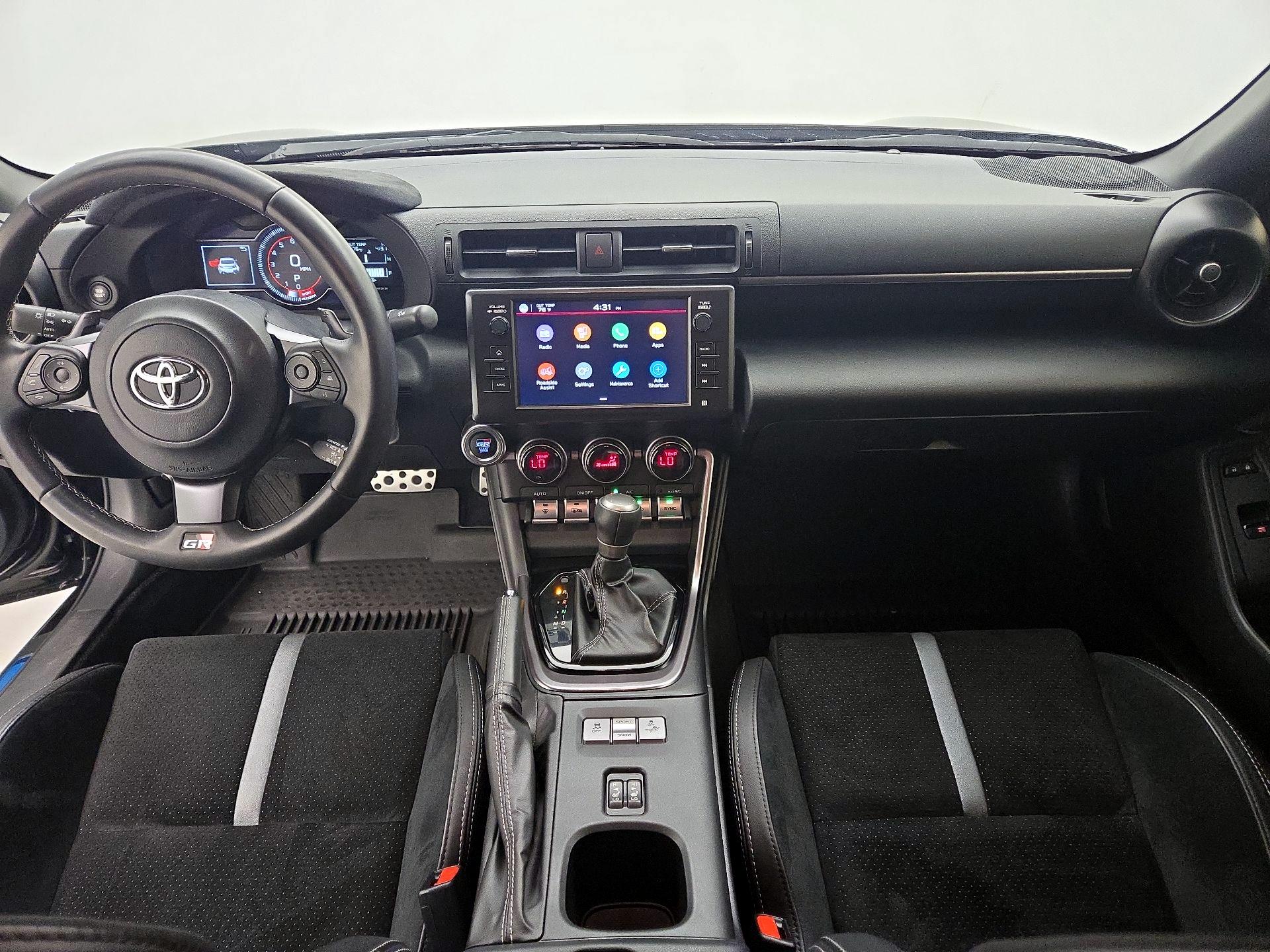 Thumbnail: 2024 Toyota GR86 - 9