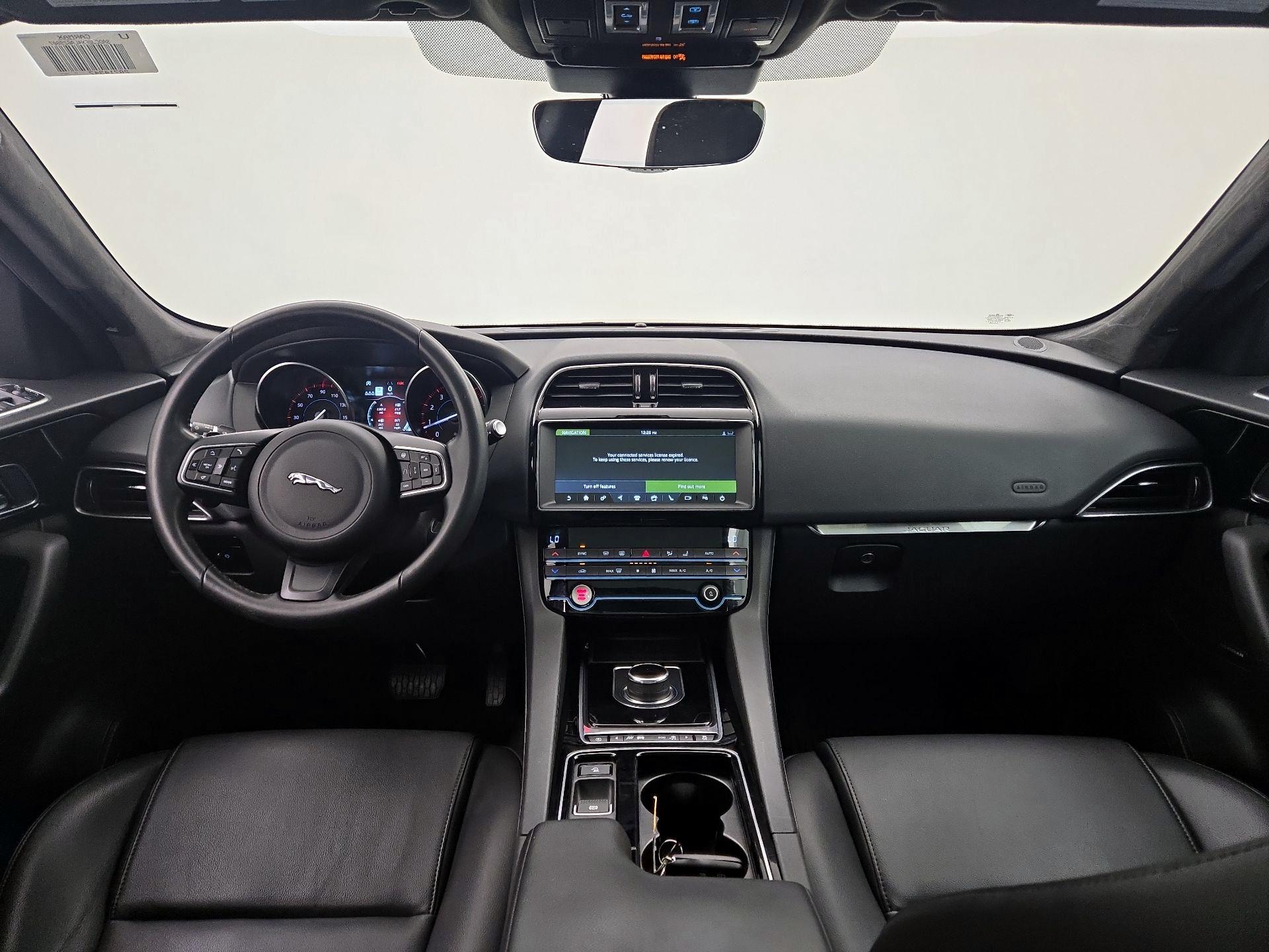Thumbnail: 2020 Jaguar F-Pace - 9
