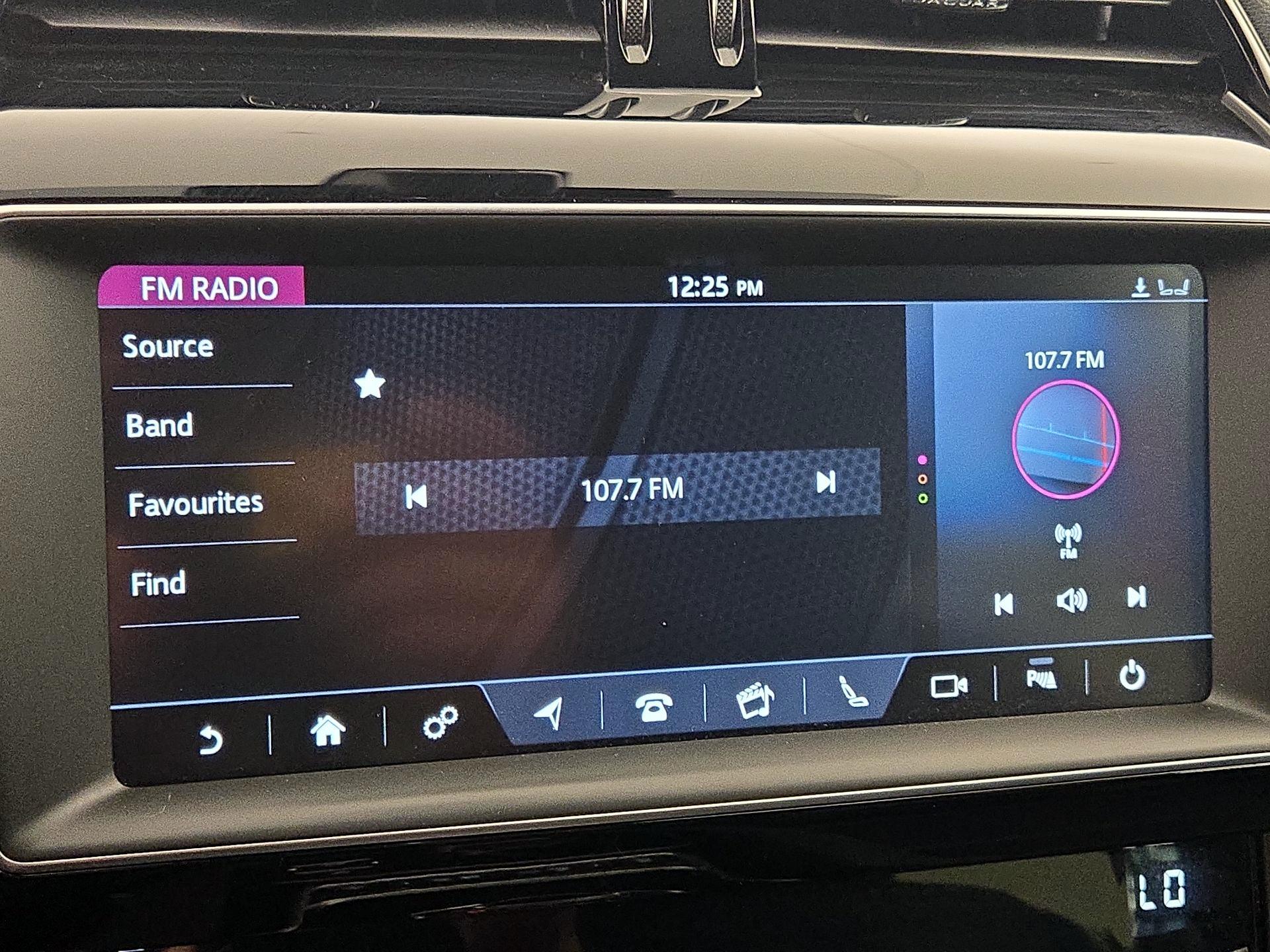 Thumbnail: 2020 Jaguar F-Pace - 16