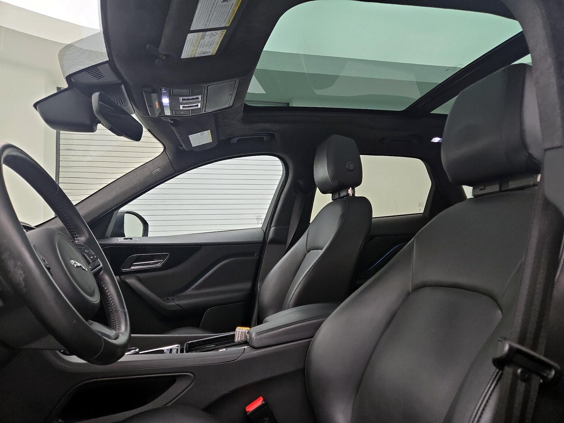 Thumbnail: 2020 Jaguar F-Pace - 20