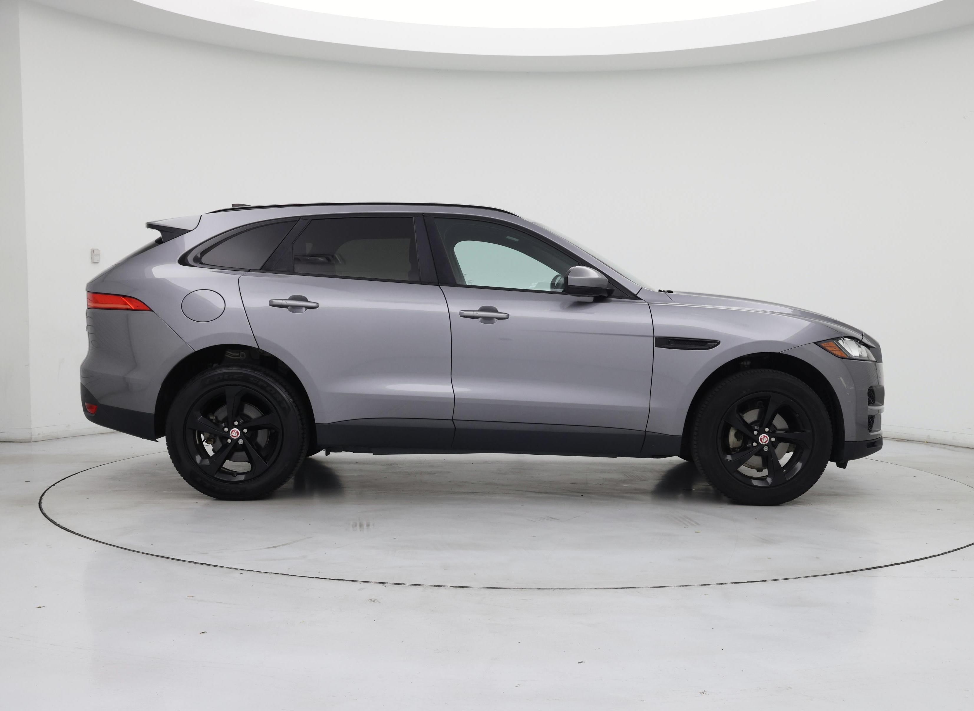Thumbnail: 2020 Jaguar F-Pace - 7