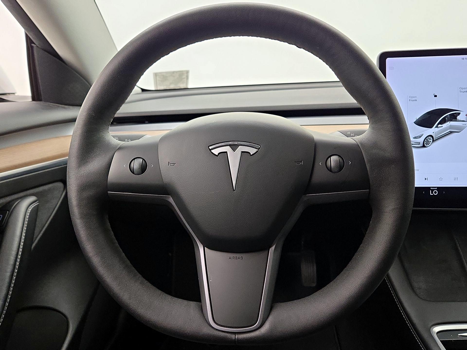 Thumbnail: 2021 Tesla Model 3 - 10