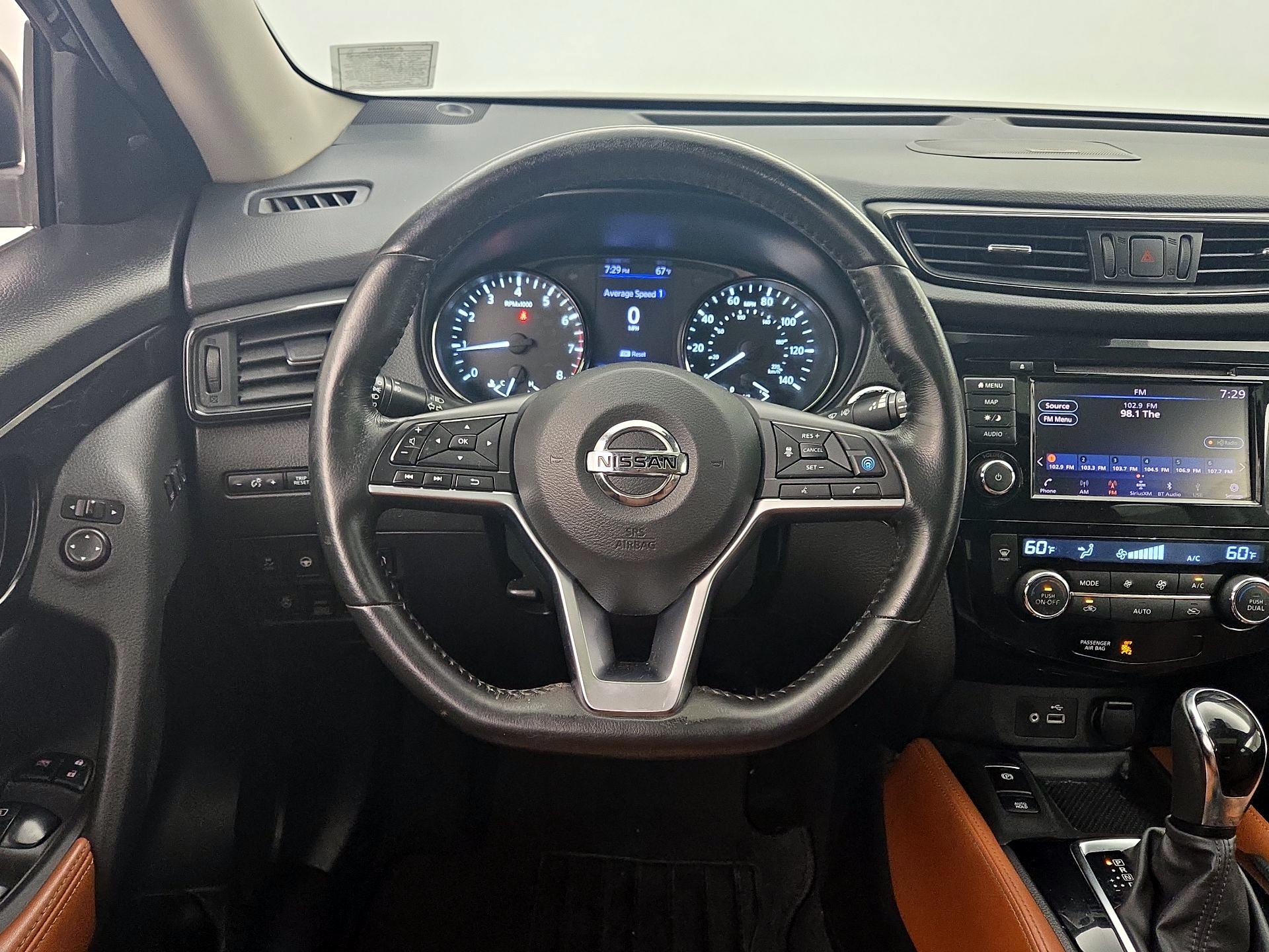 Thumbnail: 2018 Nissan Rogue - 10
