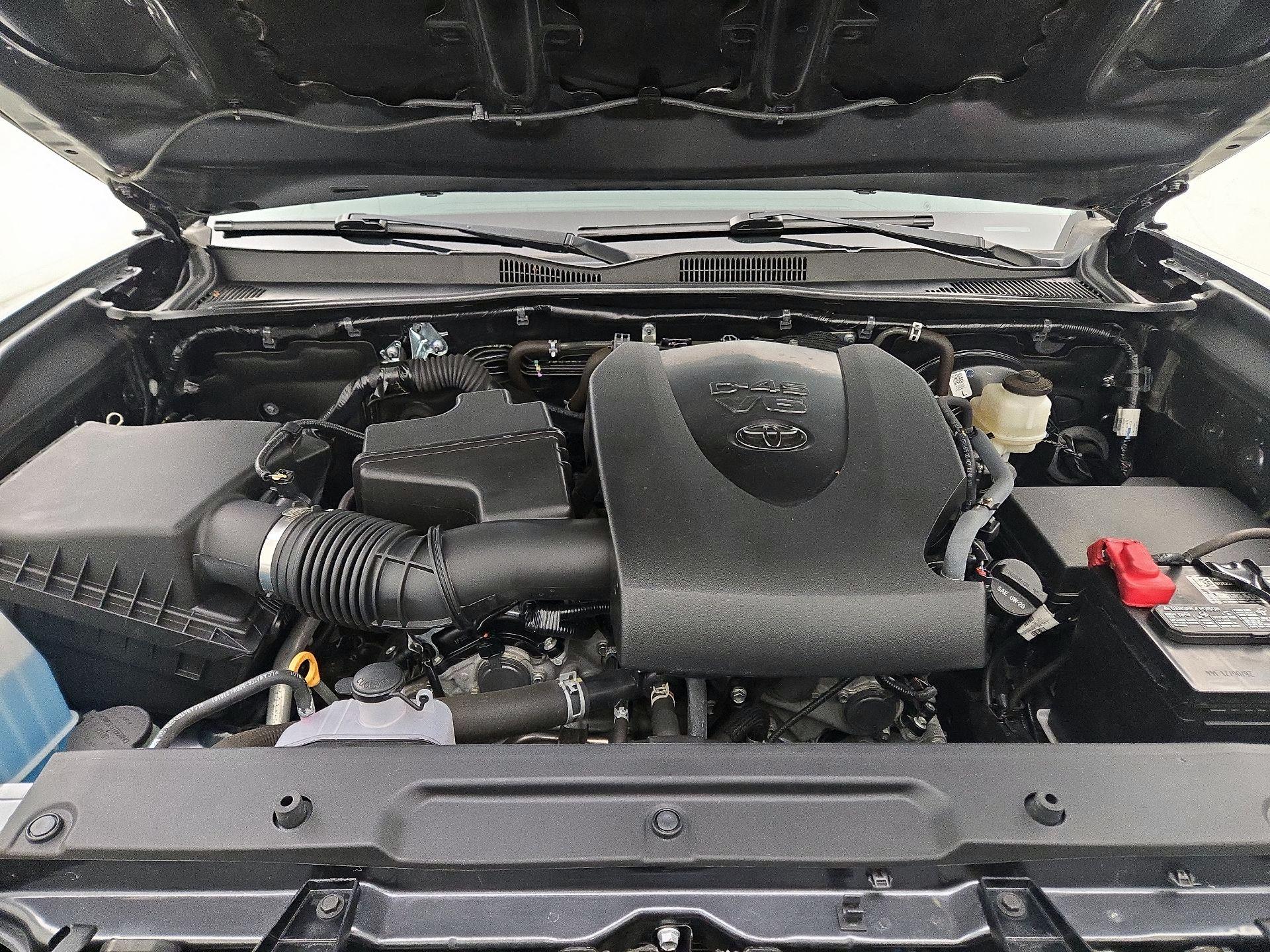 Thumbnail: 2021 Toyota Tacoma - 20