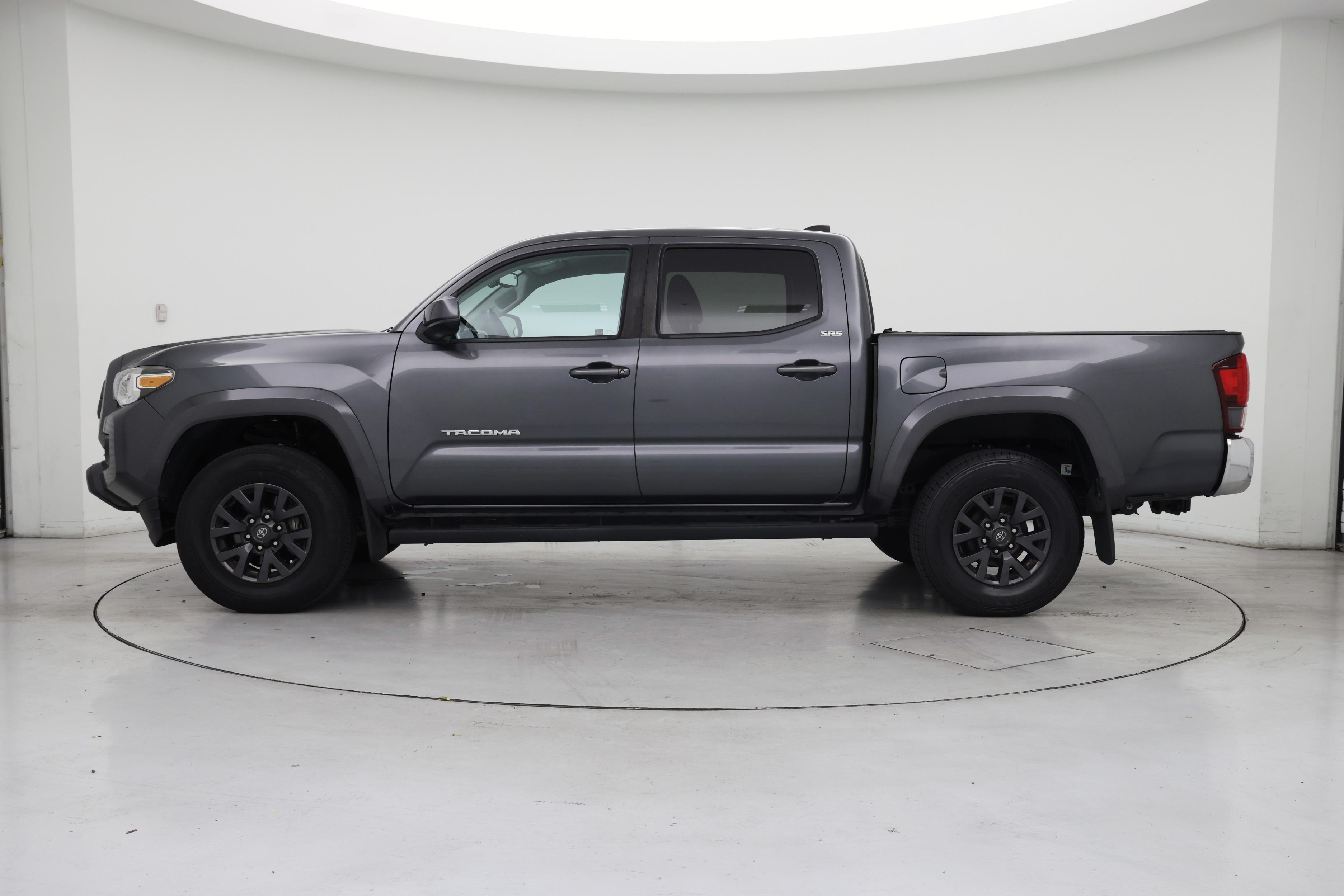 Thumbnail: 2021 Toyota Tacoma - 3