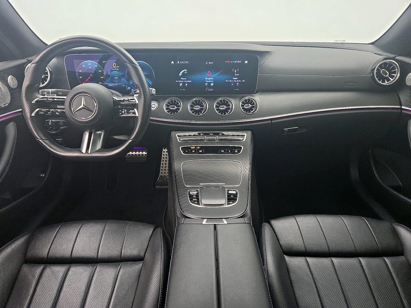 2022 Mercedes-Benz E-Class E450 - Photo 10