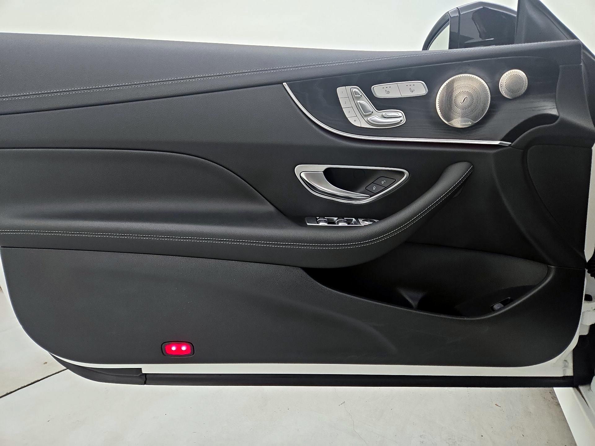 Thumbnail: 2022 Mercedes-Benz E-Class - 12