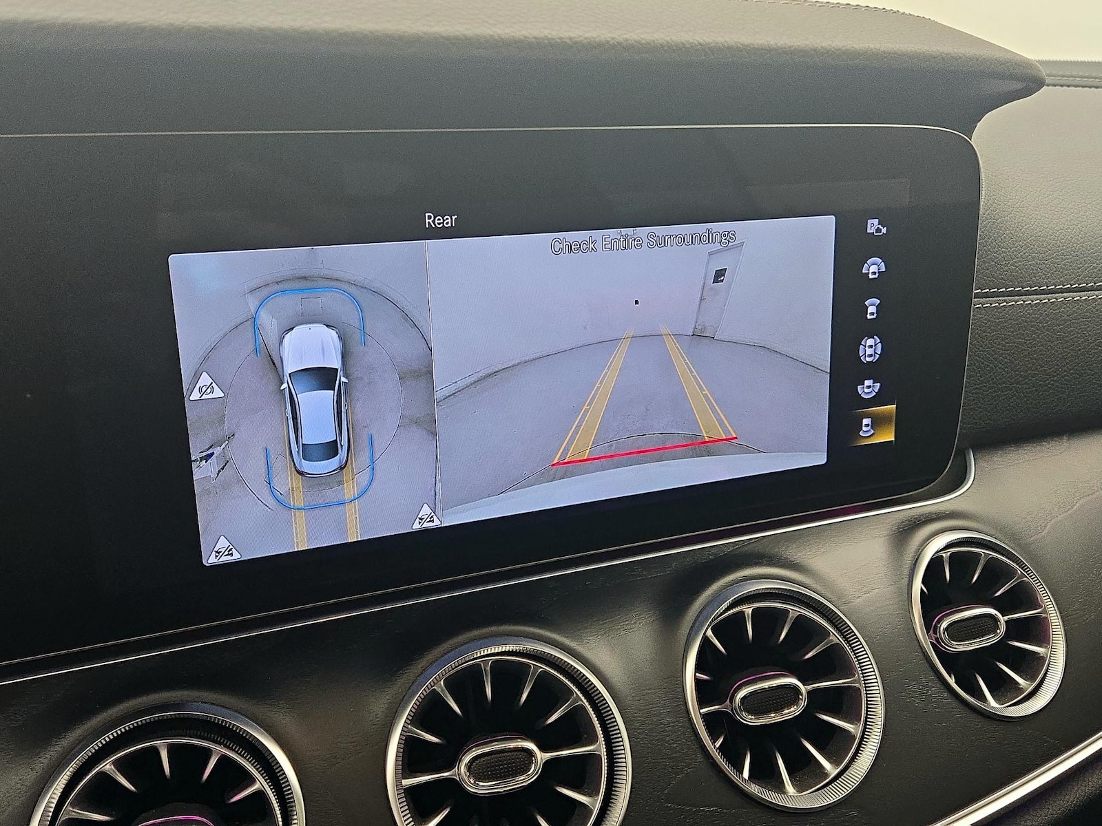 2022 Mercedes-Benz E-Class E450 - Photo 16