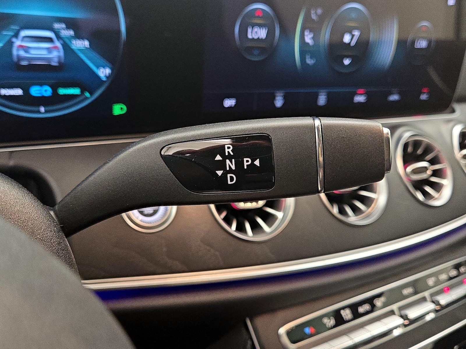 2022 Mercedes-Benz E-Class E450 - Photo 19