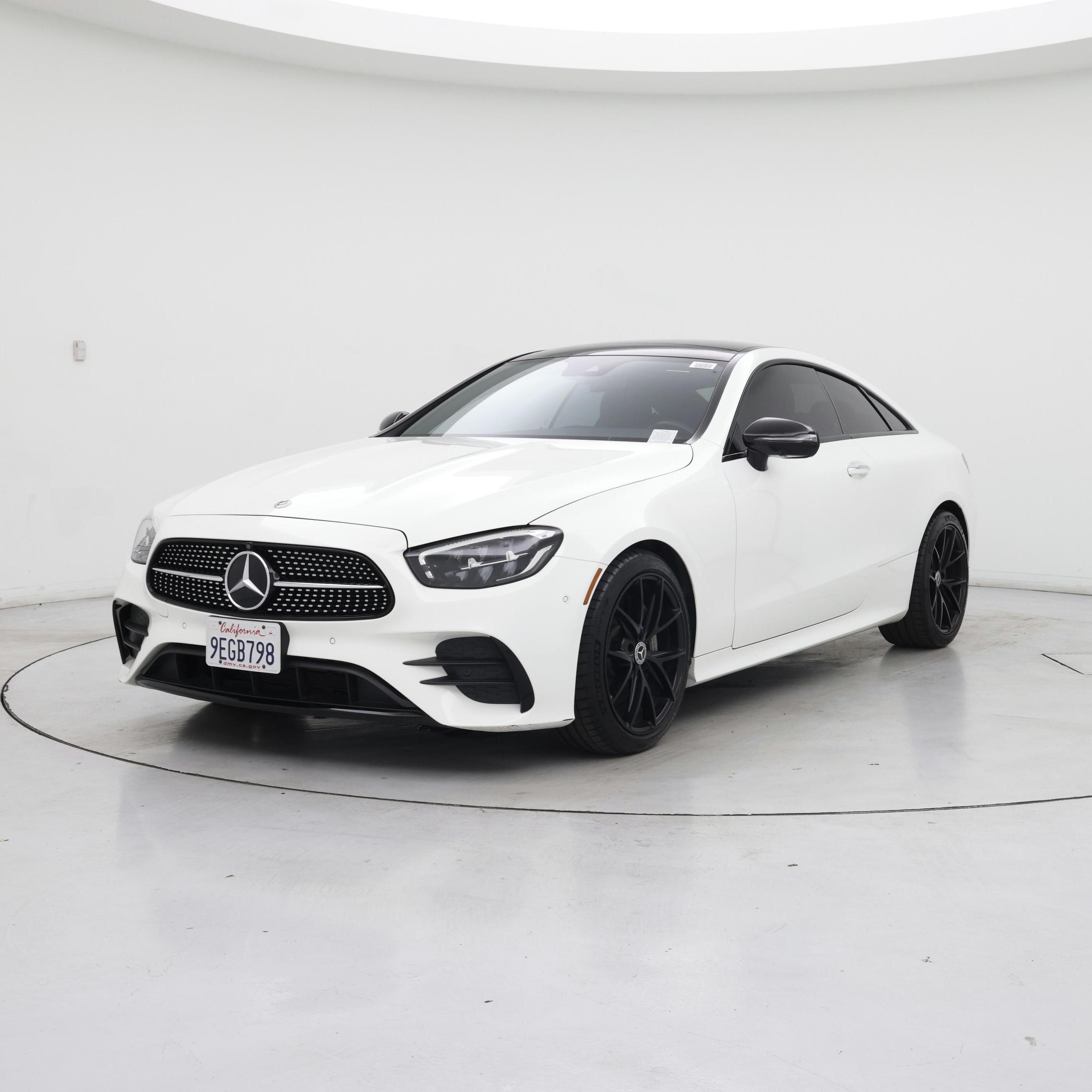 Thumbnail: 2022 Mercedes-Benz E-Class - 4