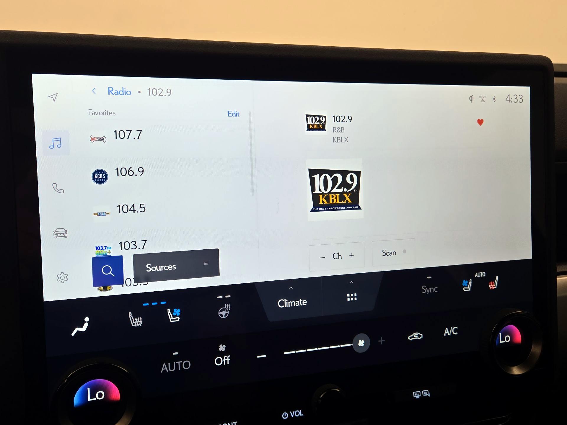 Thumbnail: 2025 Lexus GX - 16