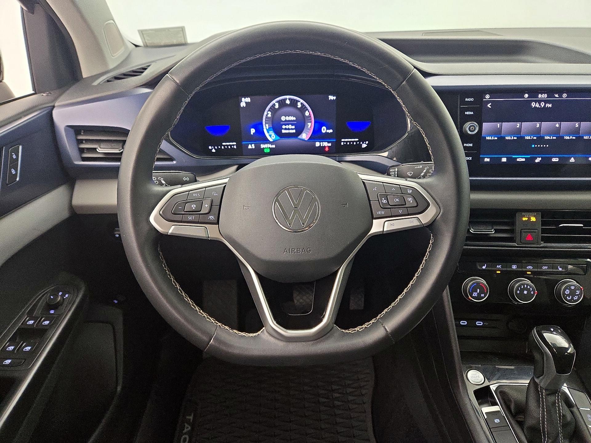 Thumbnail: 2023 Volkswagen Taos - 10