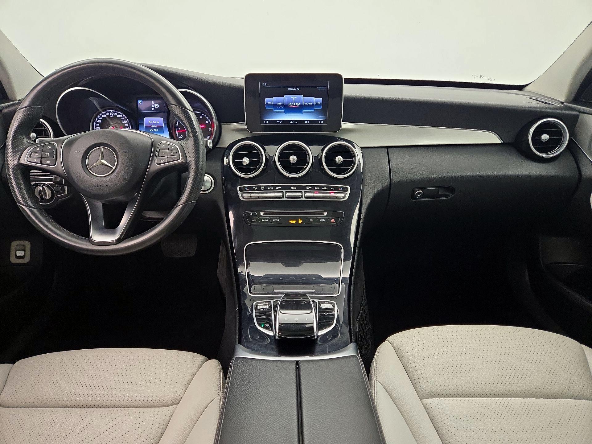 Thumbnail: 2015 Mercedes-Benz C-Class - 9