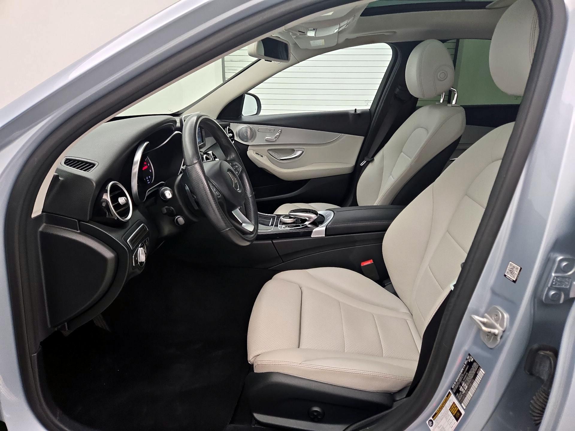 Thumbnail: 2015 Mercedes-Benz C-Class - 11