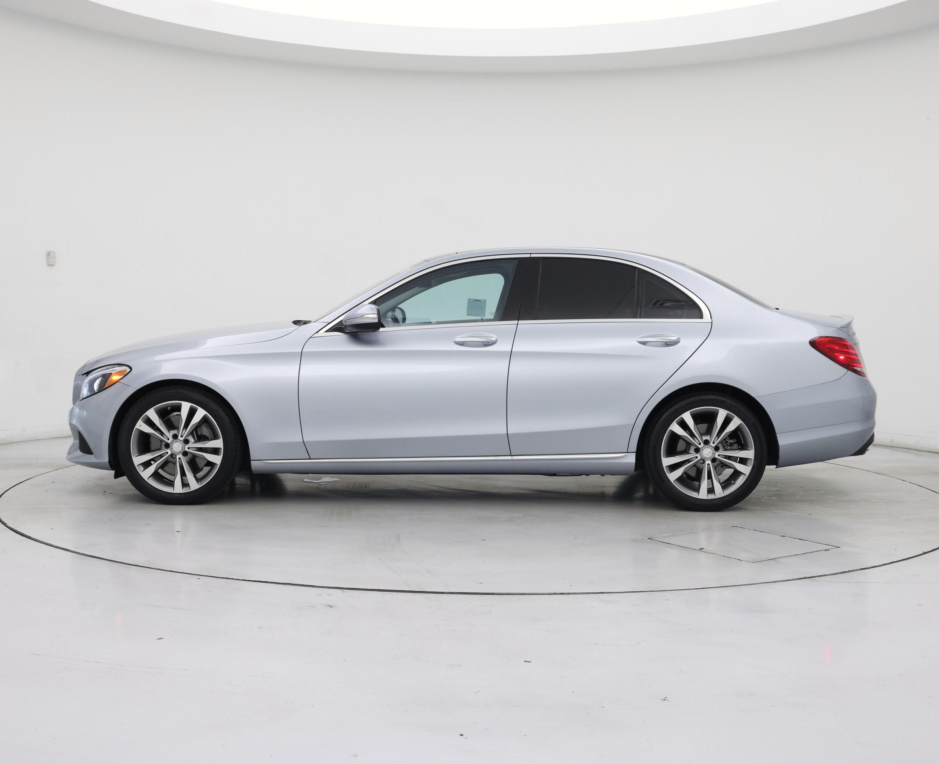 Thumbnail: 2015 Mercedes-Benz C-Class - 3