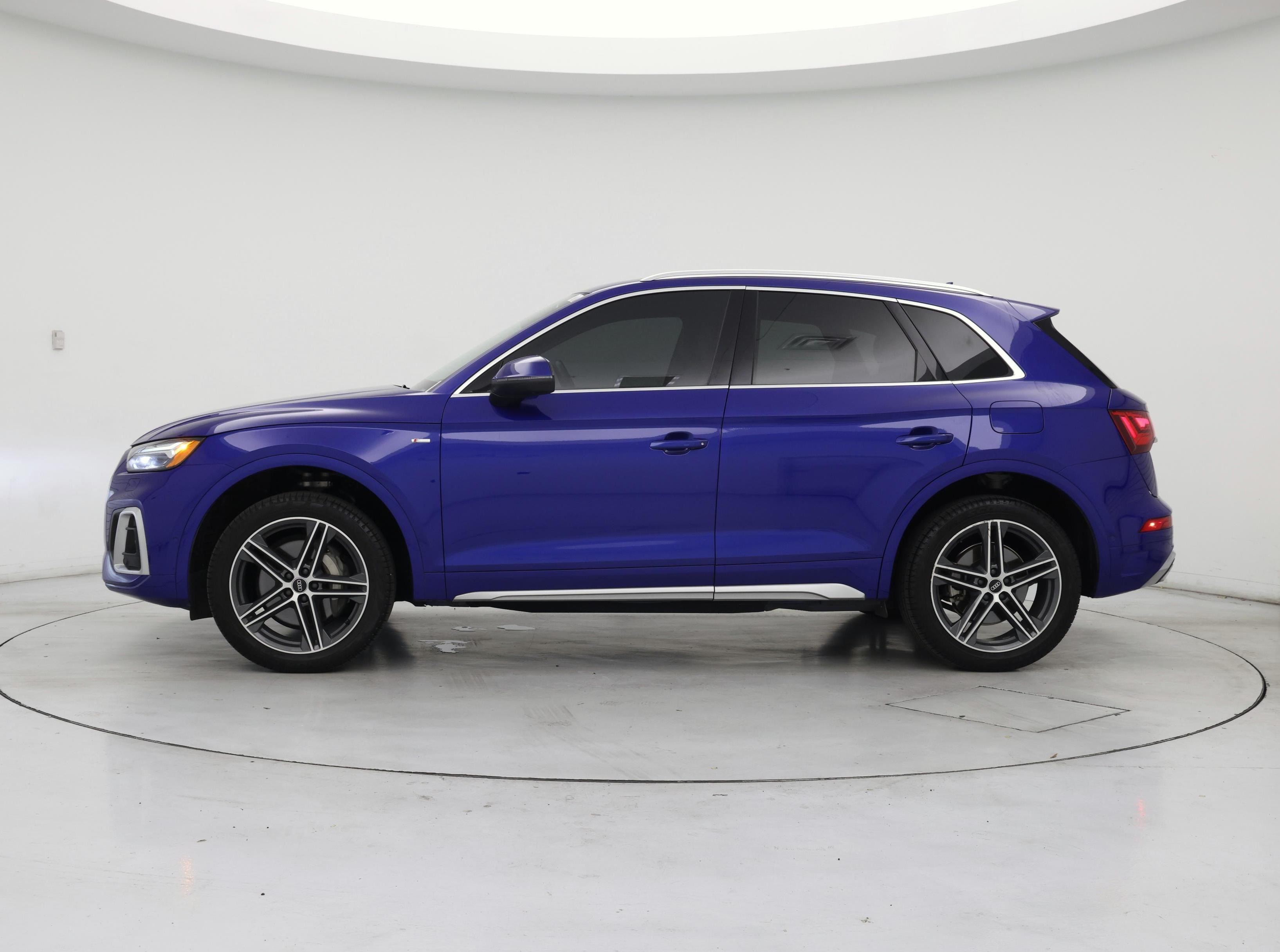 Thumbnail: 2022 Audi Q5 - 3
