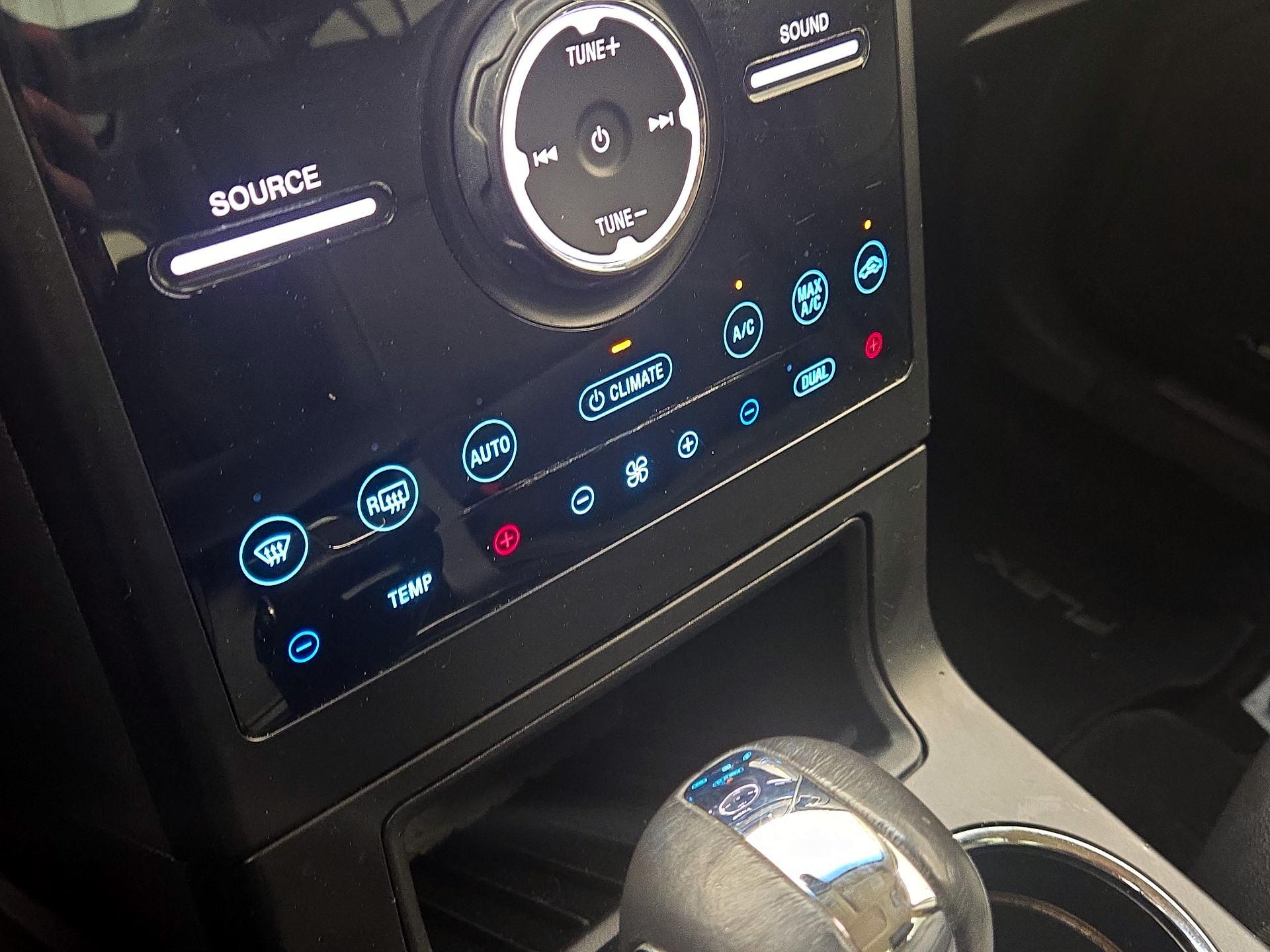 Thumbnail: 2014 Ford Flex - 16