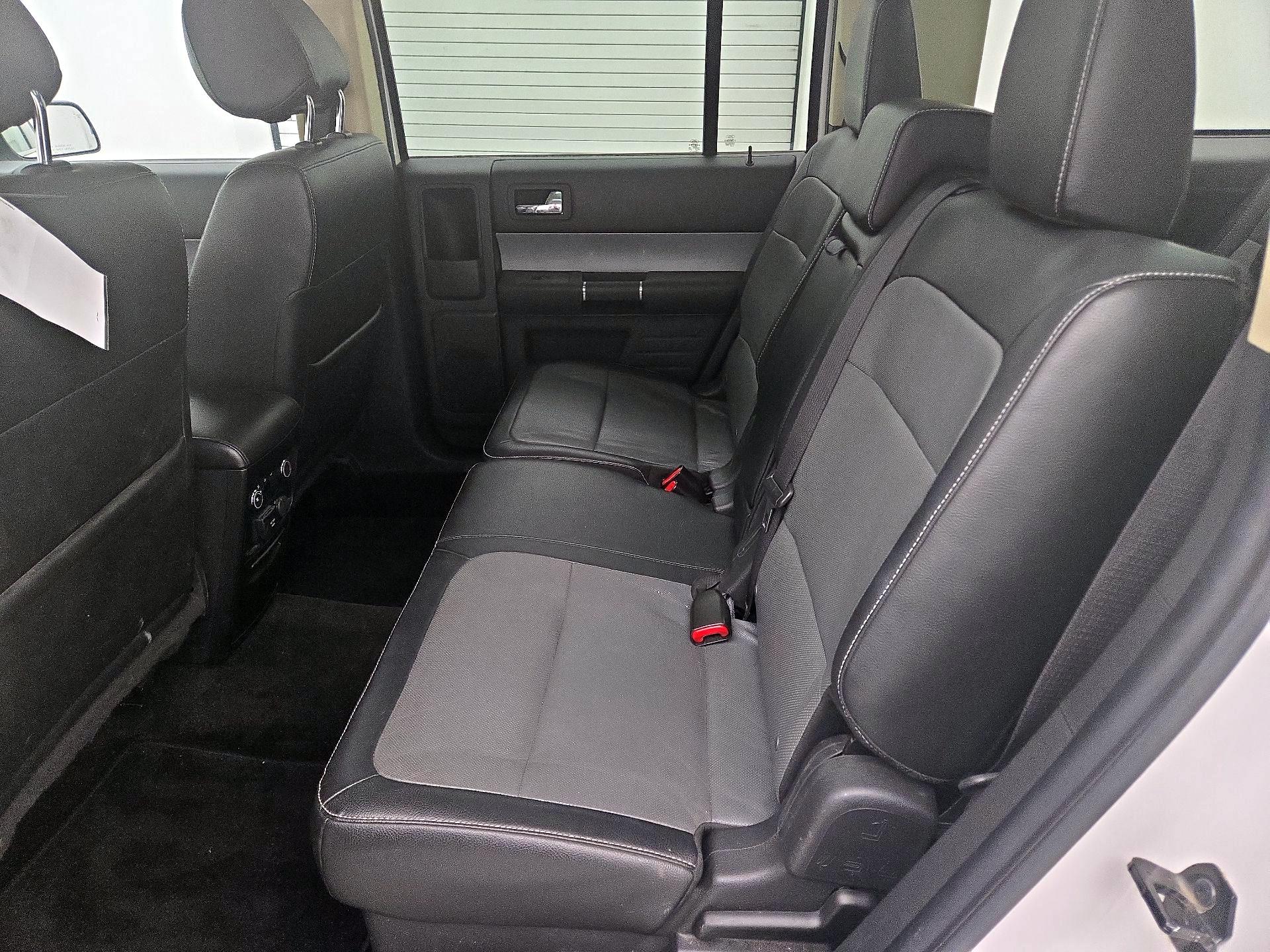 Thumbnail: 2014 Ford Flex - 19