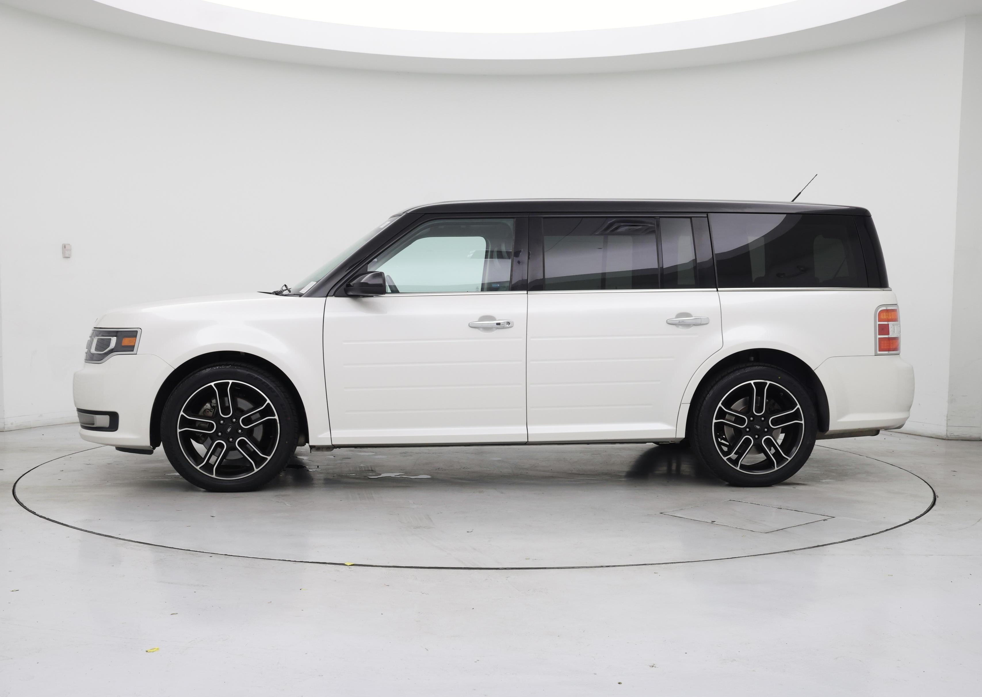 Thumbnail: 2014 Ford Flex - 3