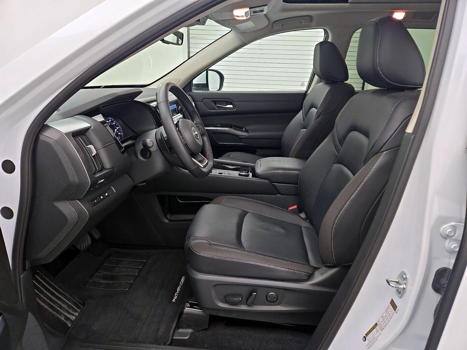 Thumbnail: 2025 Nissan Pathfinder - 11