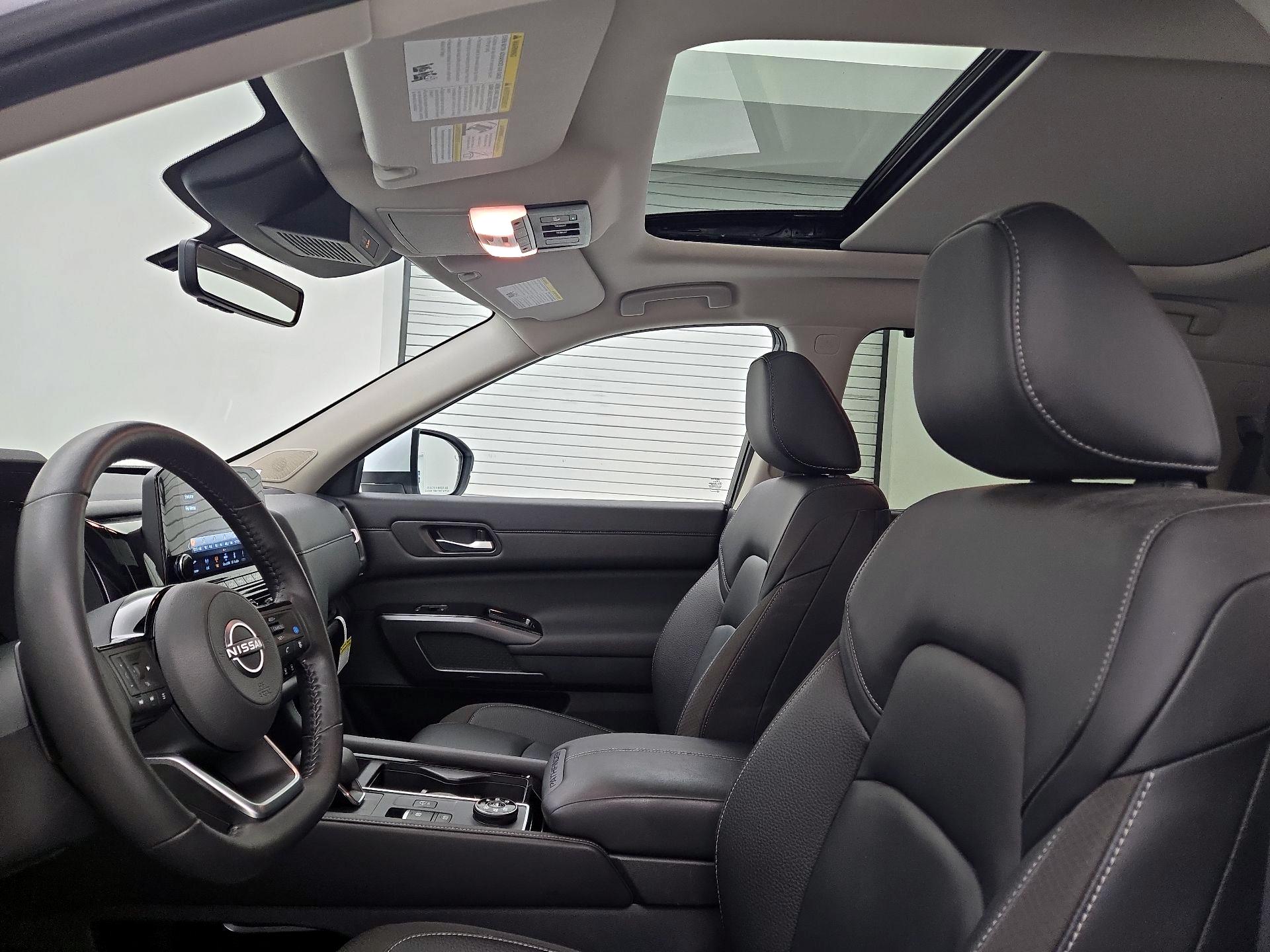 Thumbnail: 2025 Nissan Pathfinder - 18