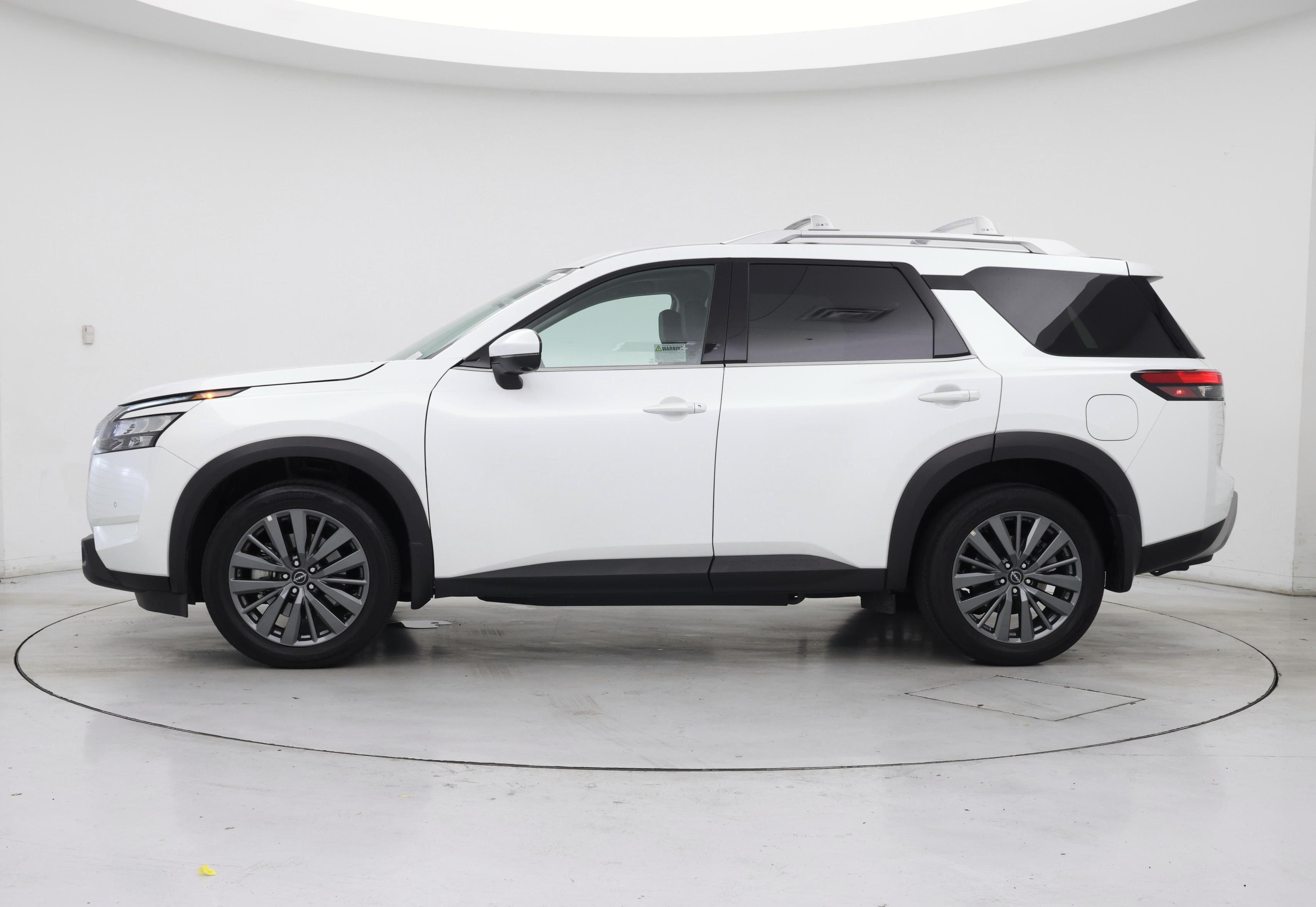 Thumbnail: 2025 Nissan Pathfinder - 3