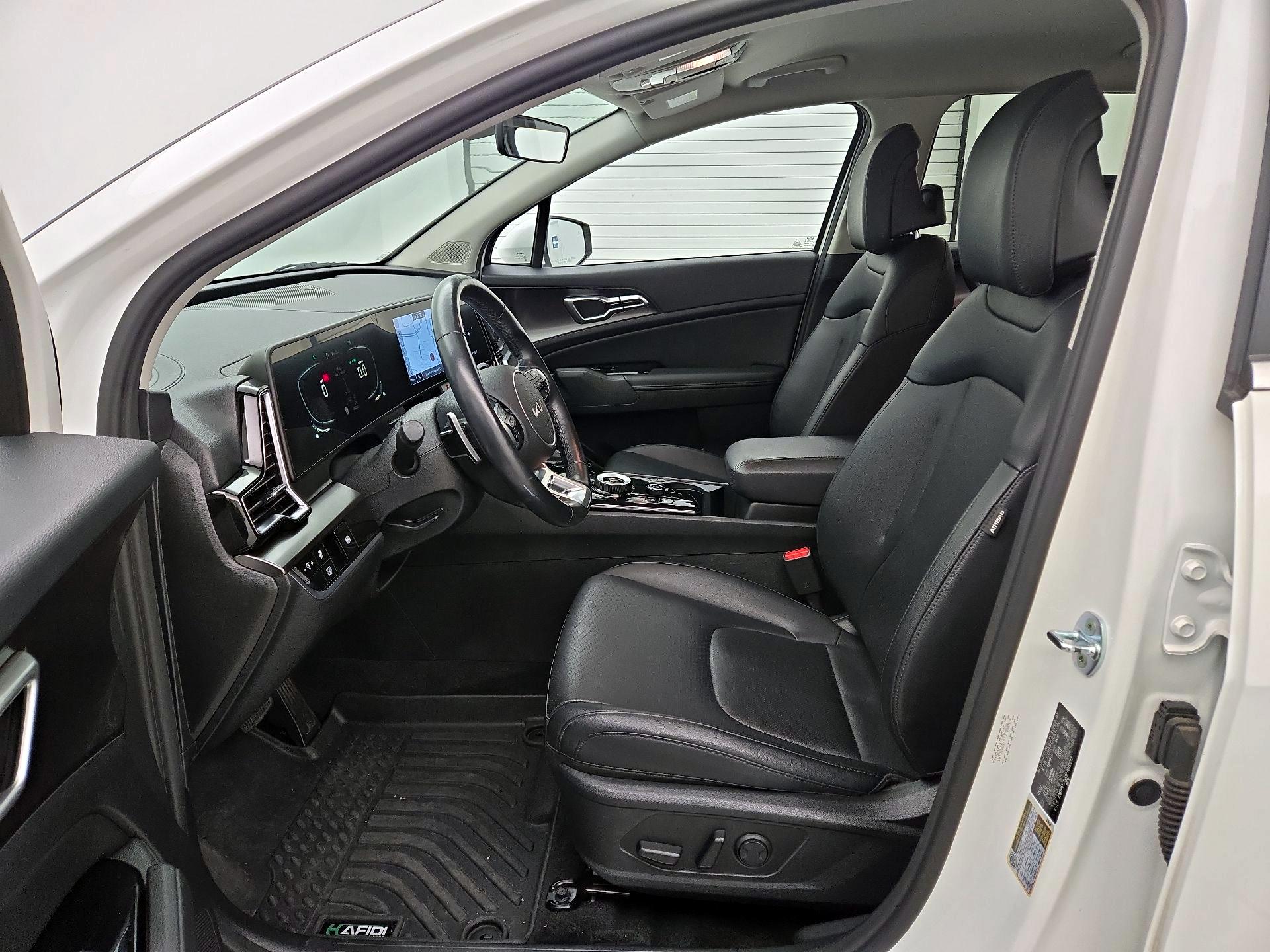 Thumbnail: 2023 Kia Sportage - 11