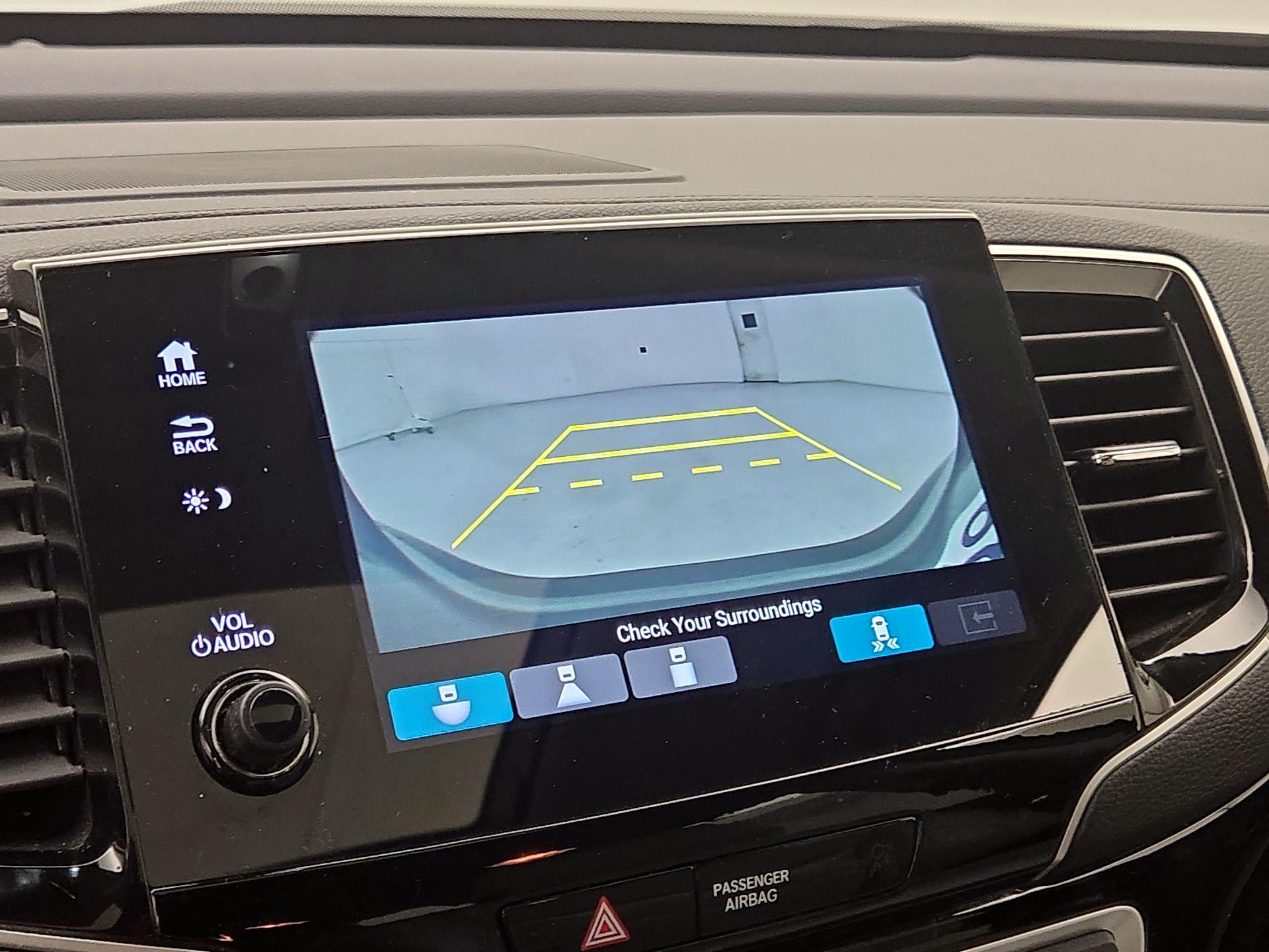 Thumbnail: 2019 Honda Pilot - 15