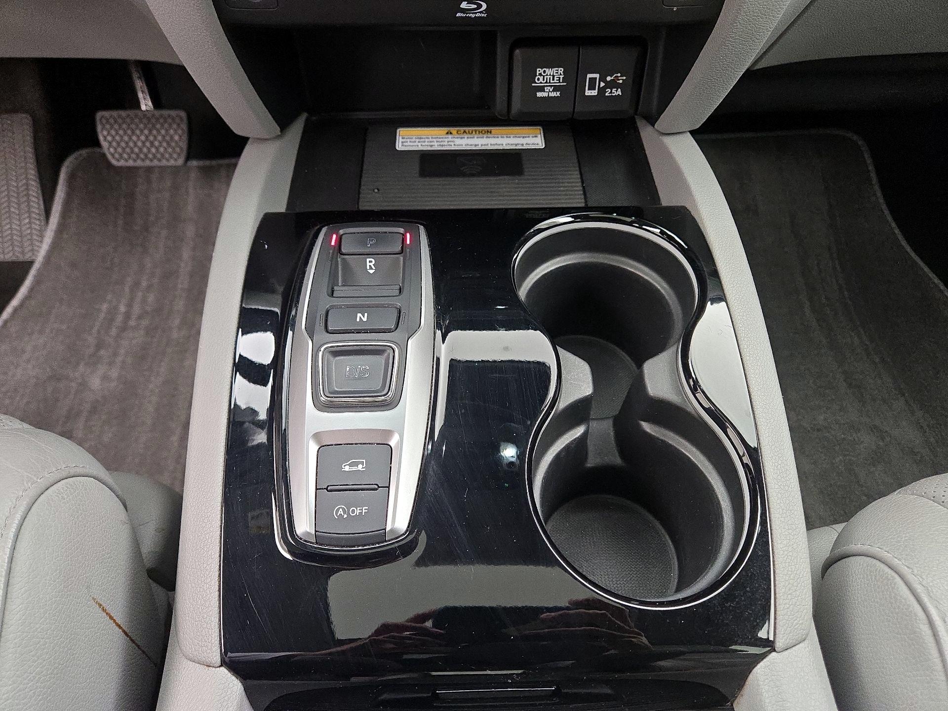 Thumbnail: 2019 Honda Pilot - 18