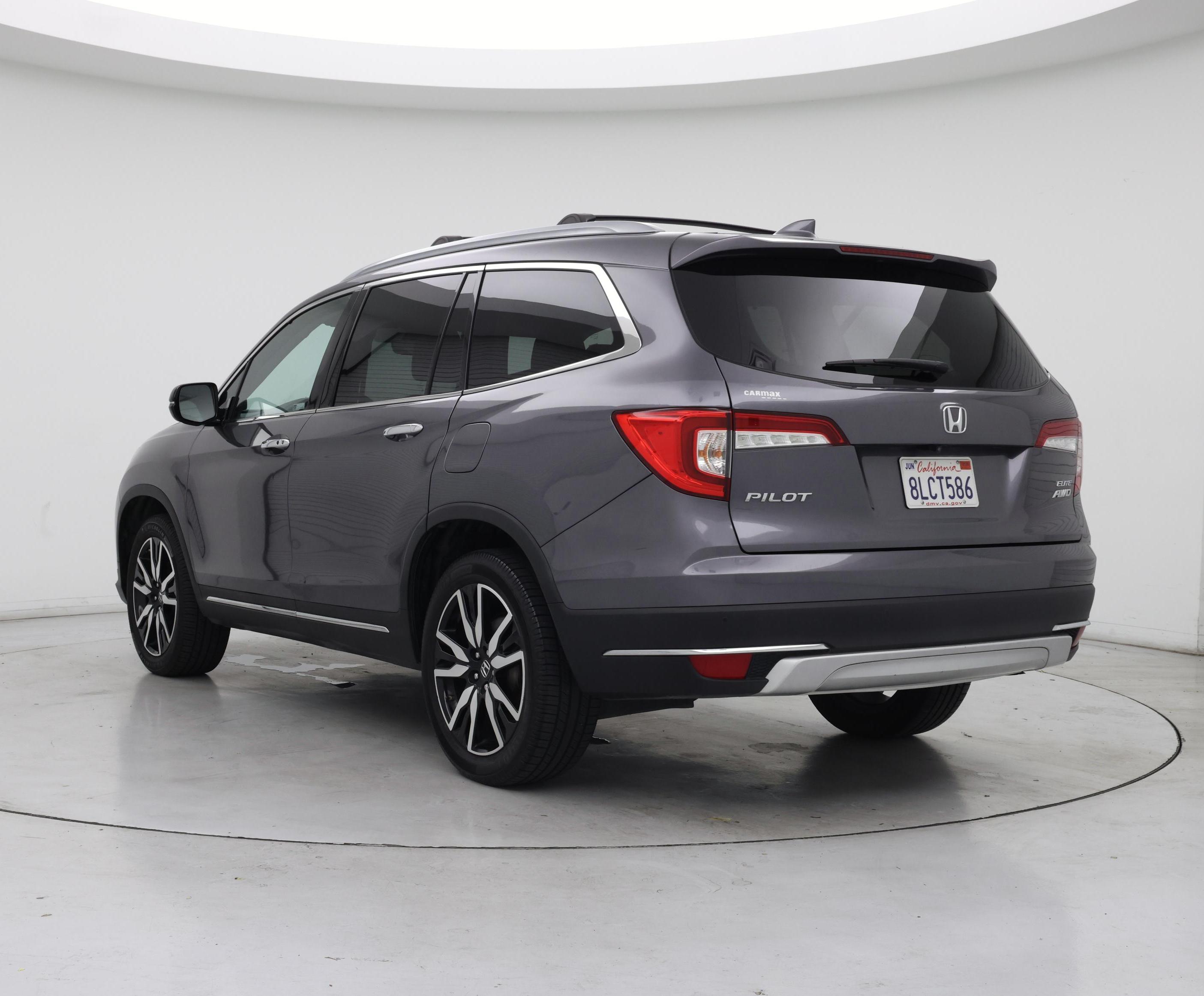 Thumbnail: 2019 Honda Pilot - 2
