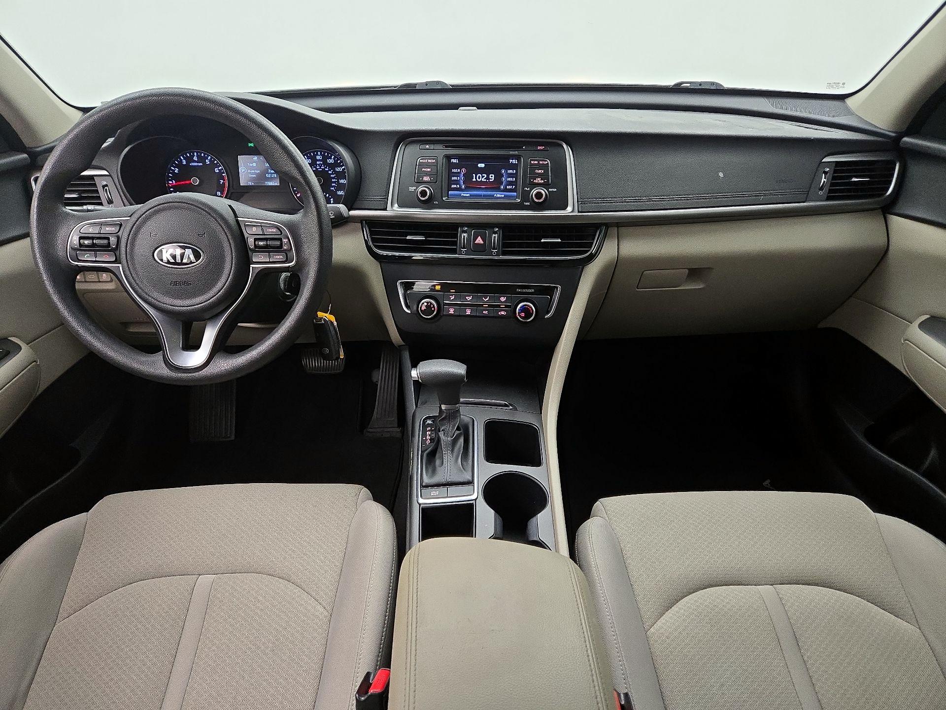 Thumbnail: 2016 Kia Optima - 9
