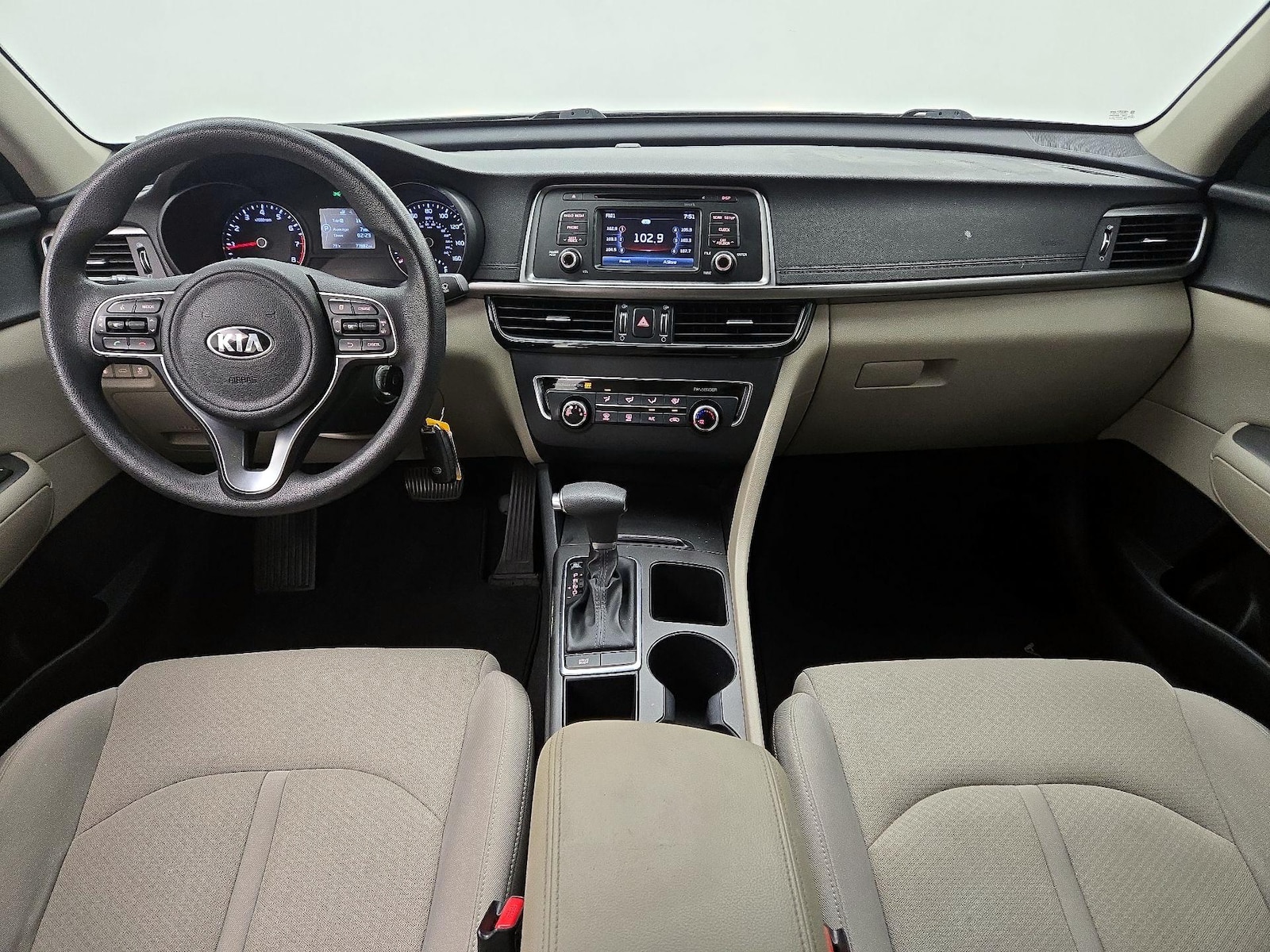 2016 Kia Optima LX - Photo 10
