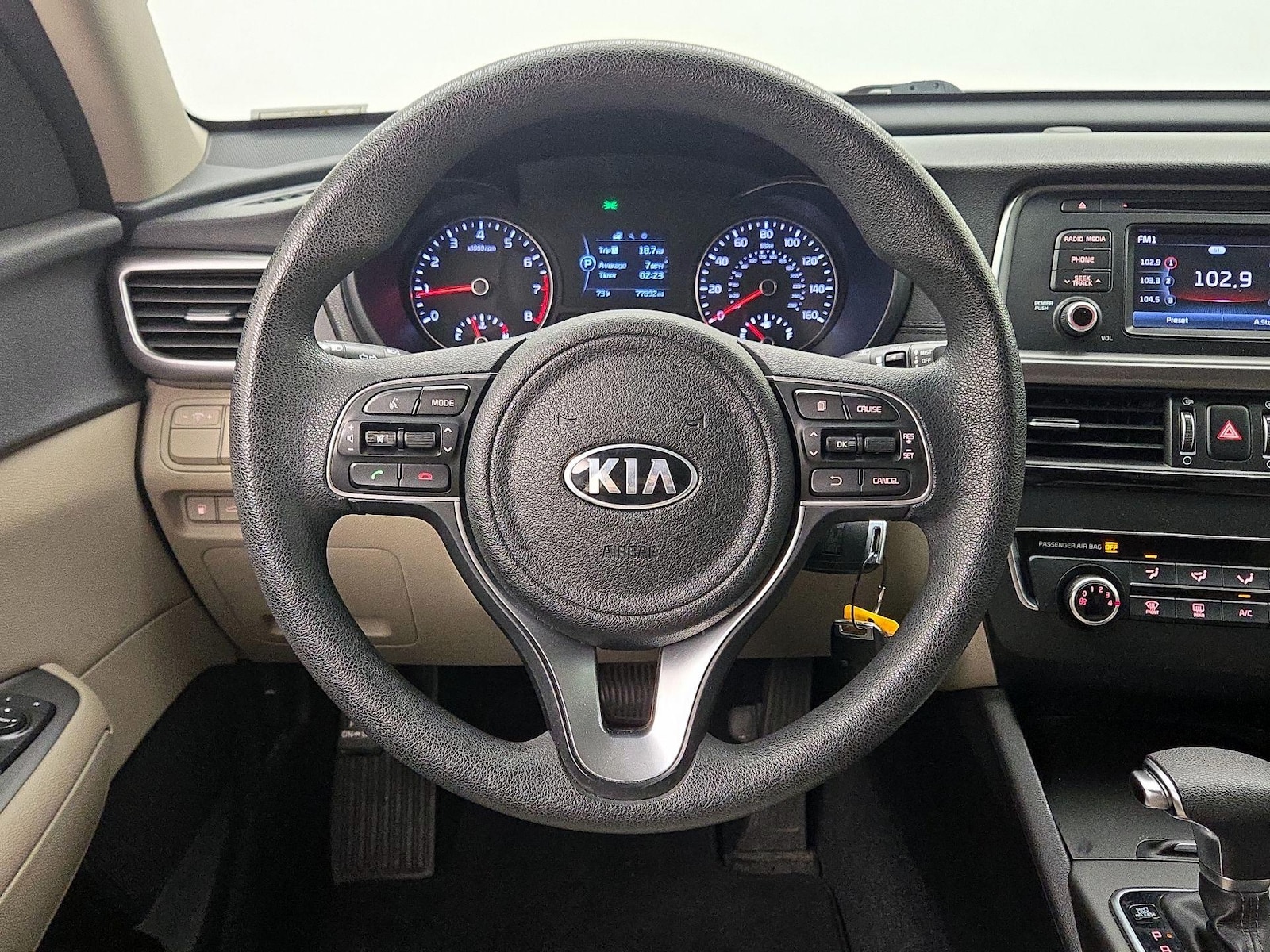 2016 Kia Optima LX - Photo 11