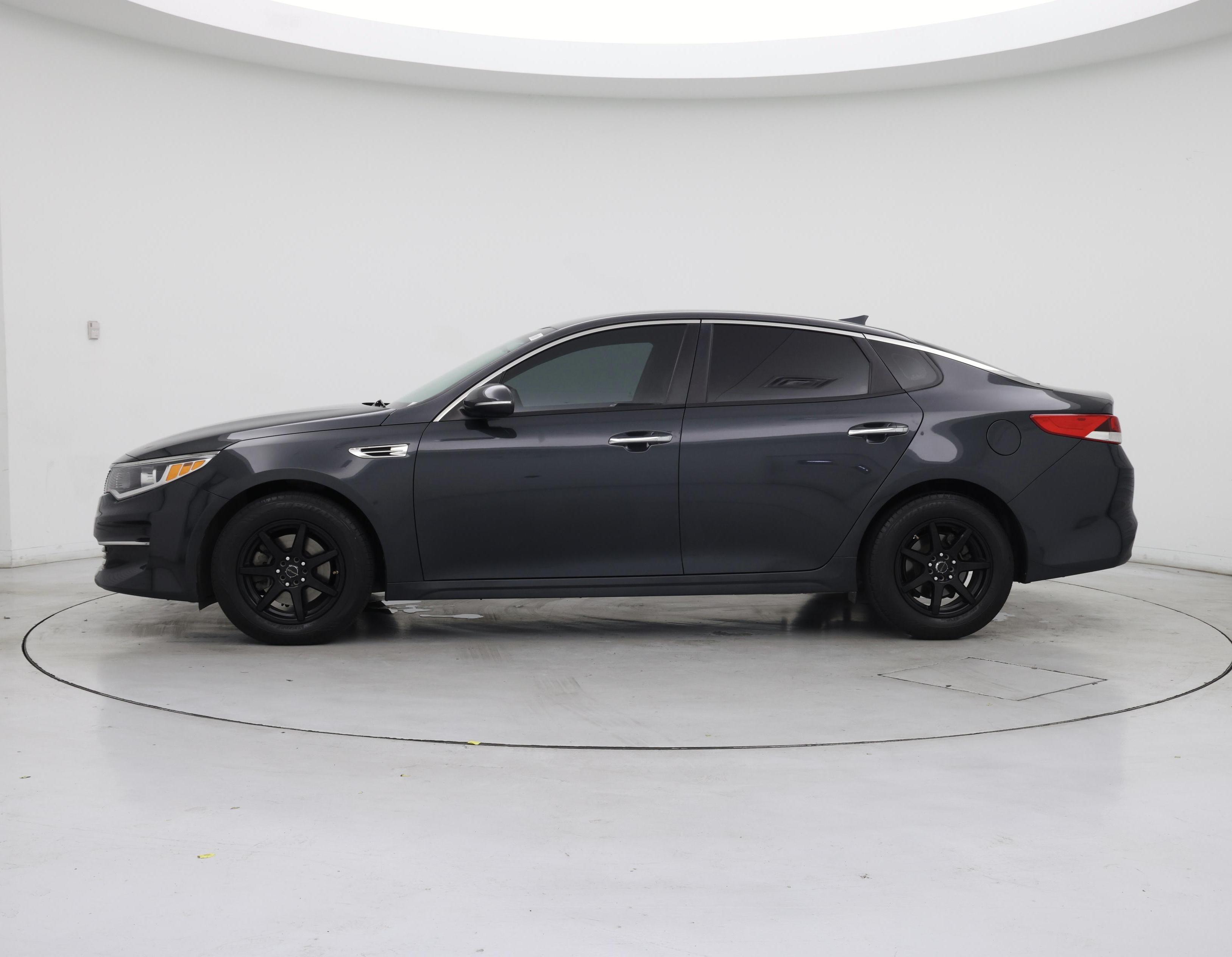 Thumbnail: 2016 Kia Optima - 3